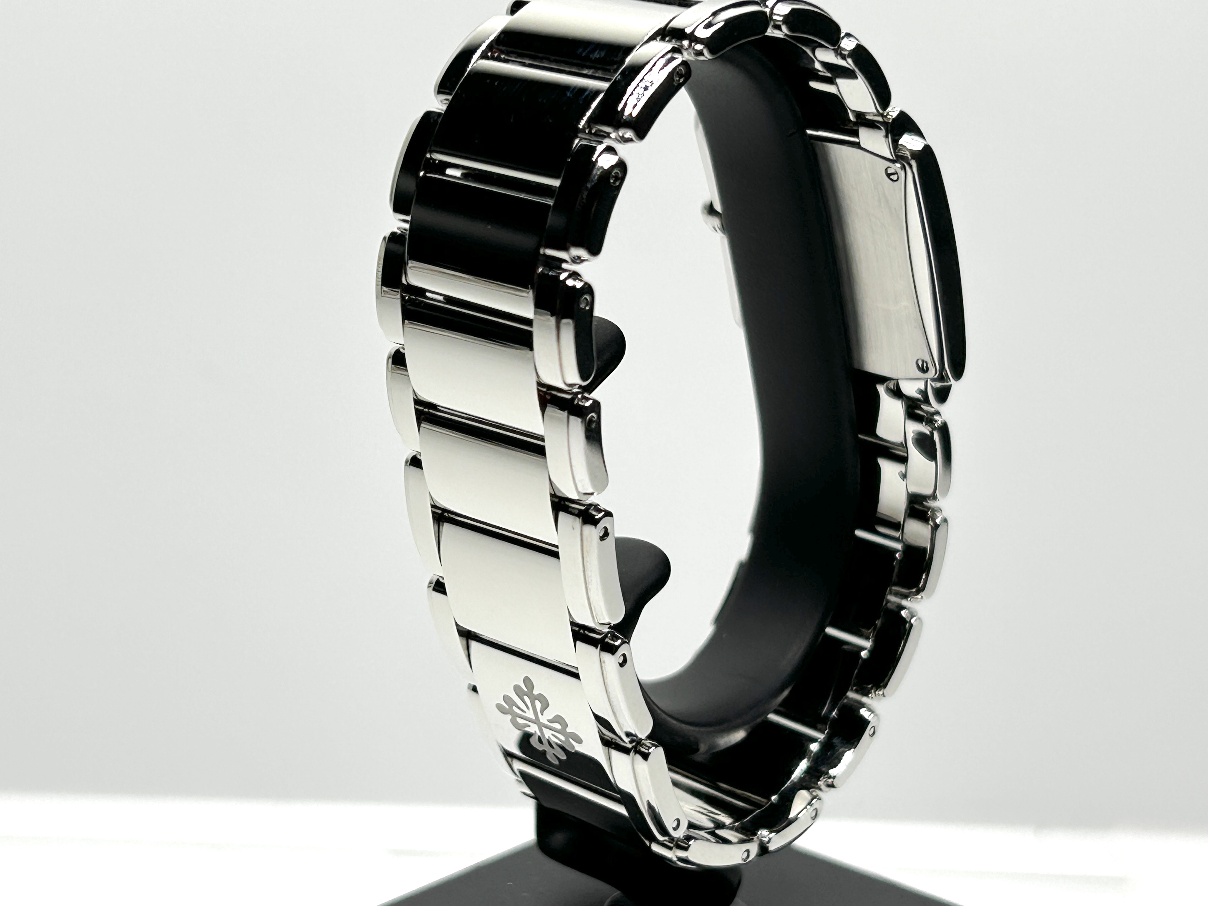 Patek Philippe Twenty-4 4910/10A-012 Thumbnail 3