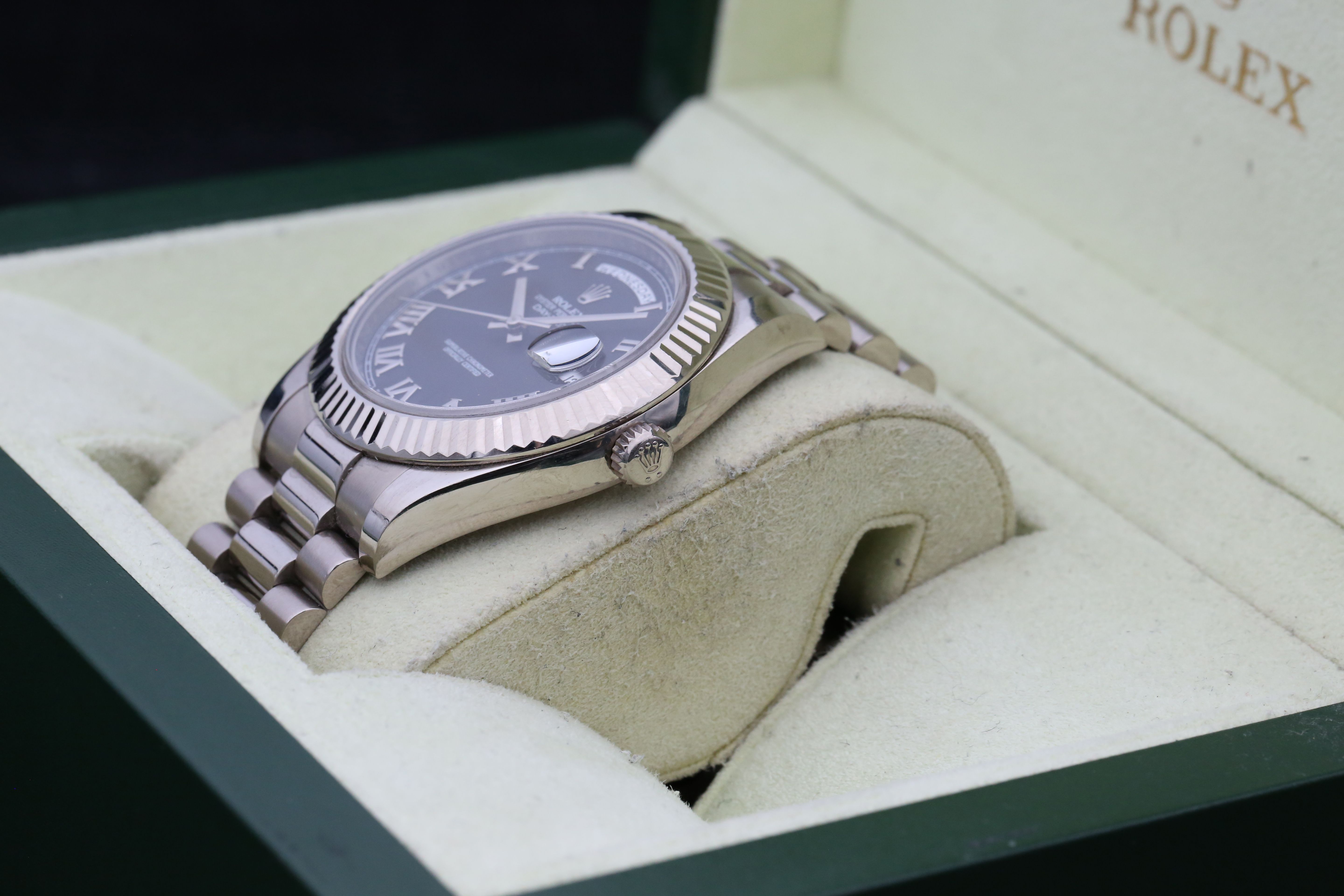 Rolex Day-Date II 218239 Thumbnail 6