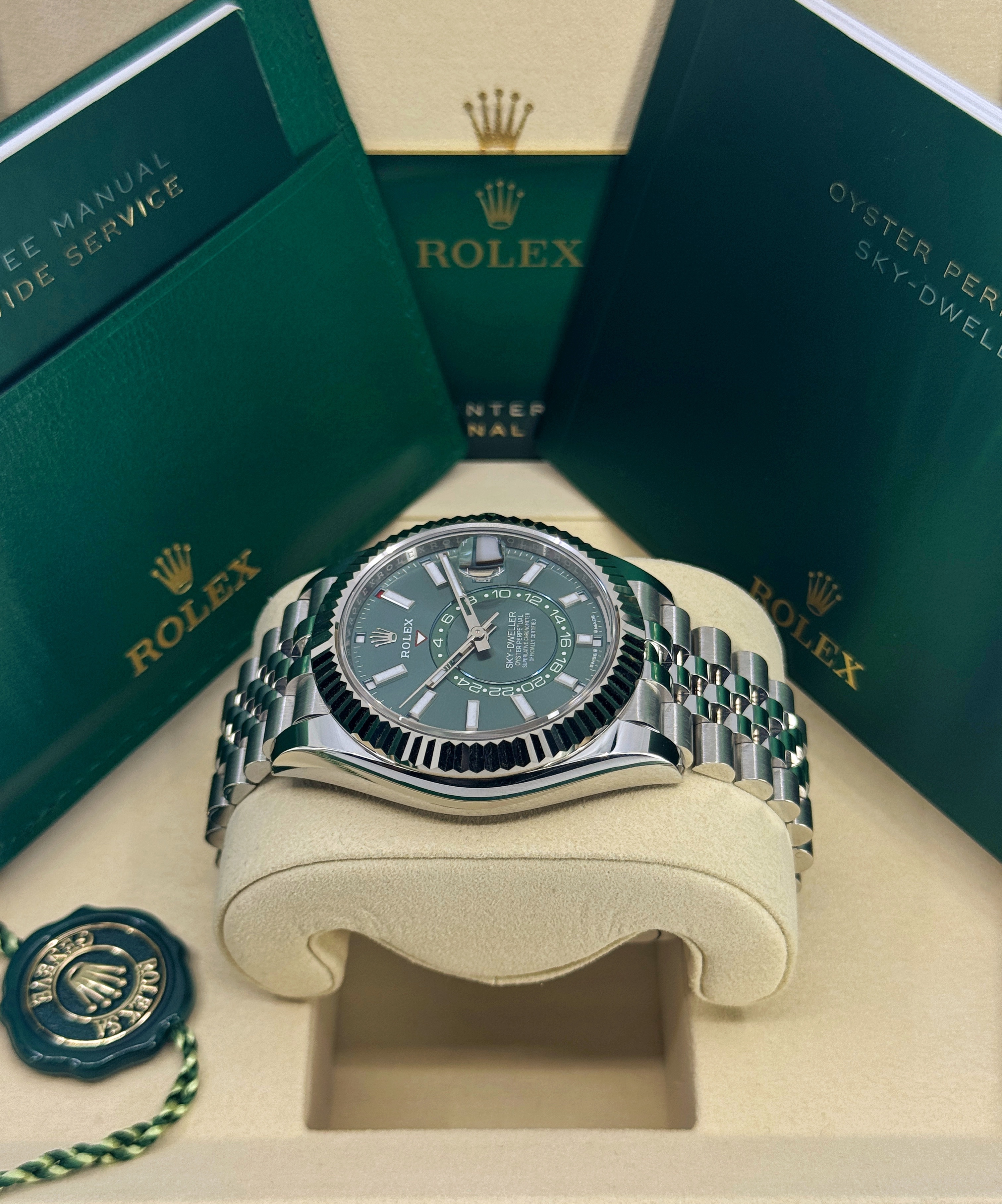 Rolex Sky-Dweller 336934 Thumbnail 2