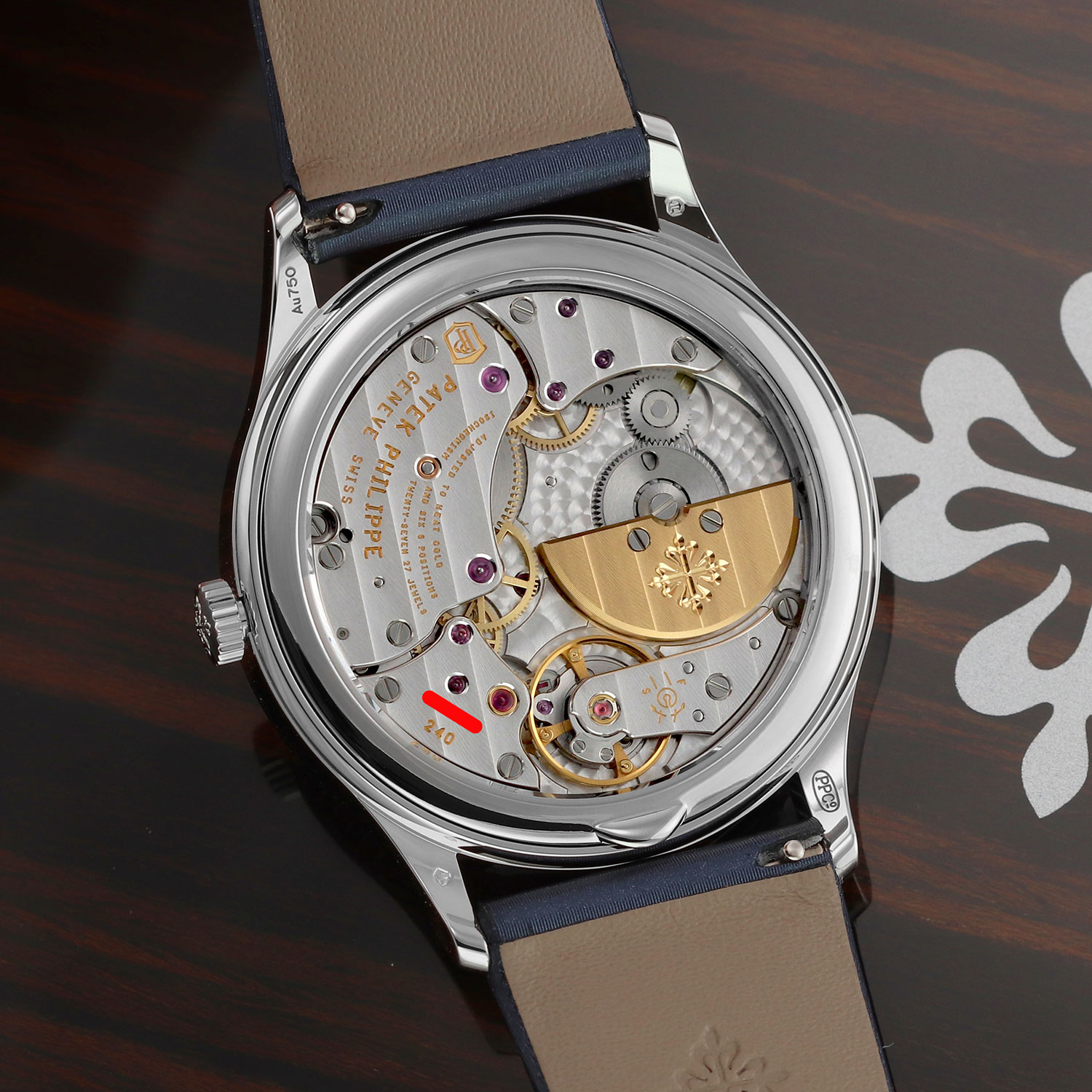 Patek Philippe Calatrava 4997/200G-001 Thumbnail 2