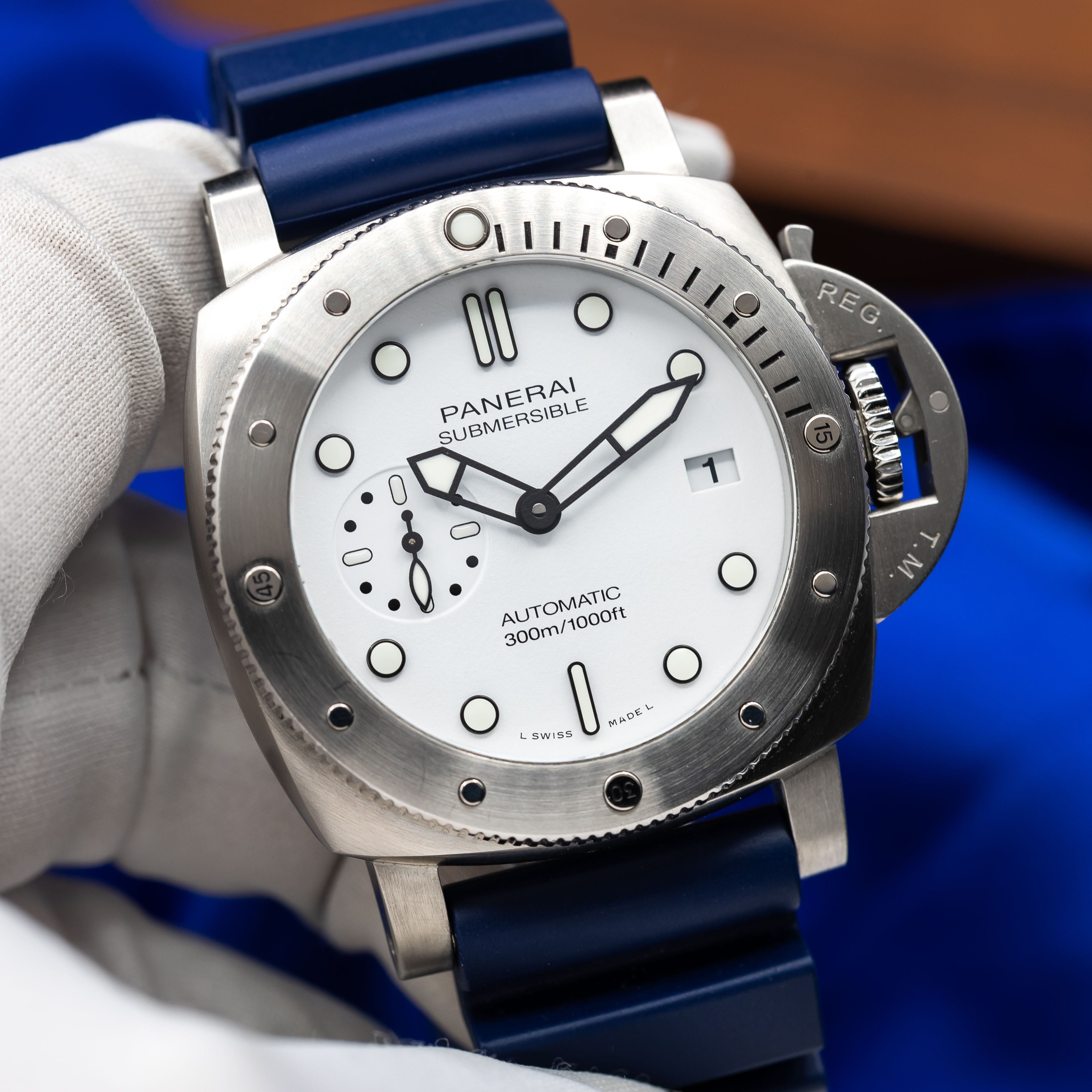 Panerai Submersible PAM02223 Thumbnail 5