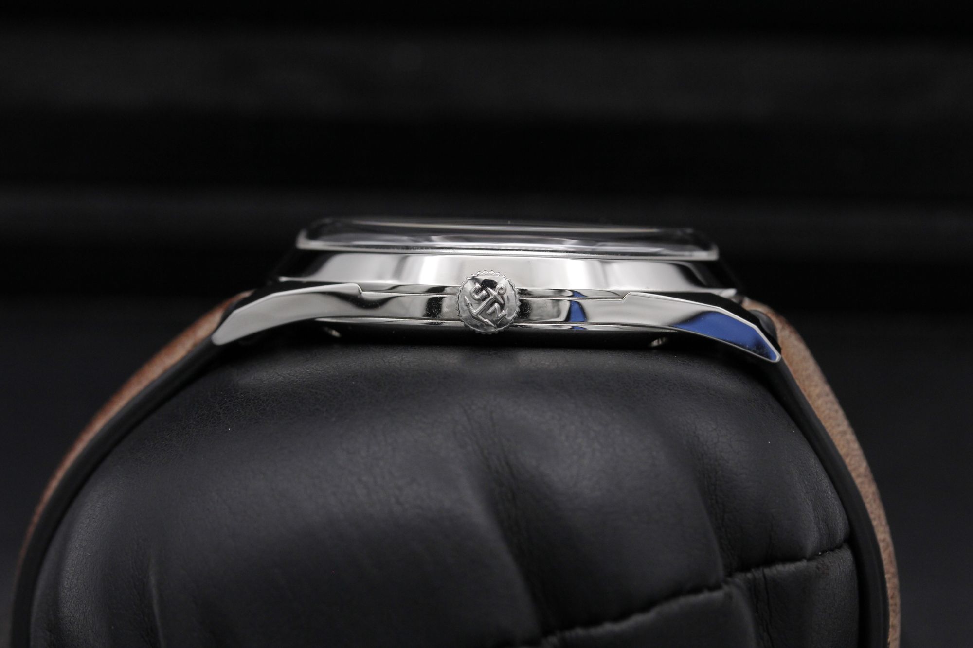 Ulysse Nardin Classico 3203-900 Thumbnail 3