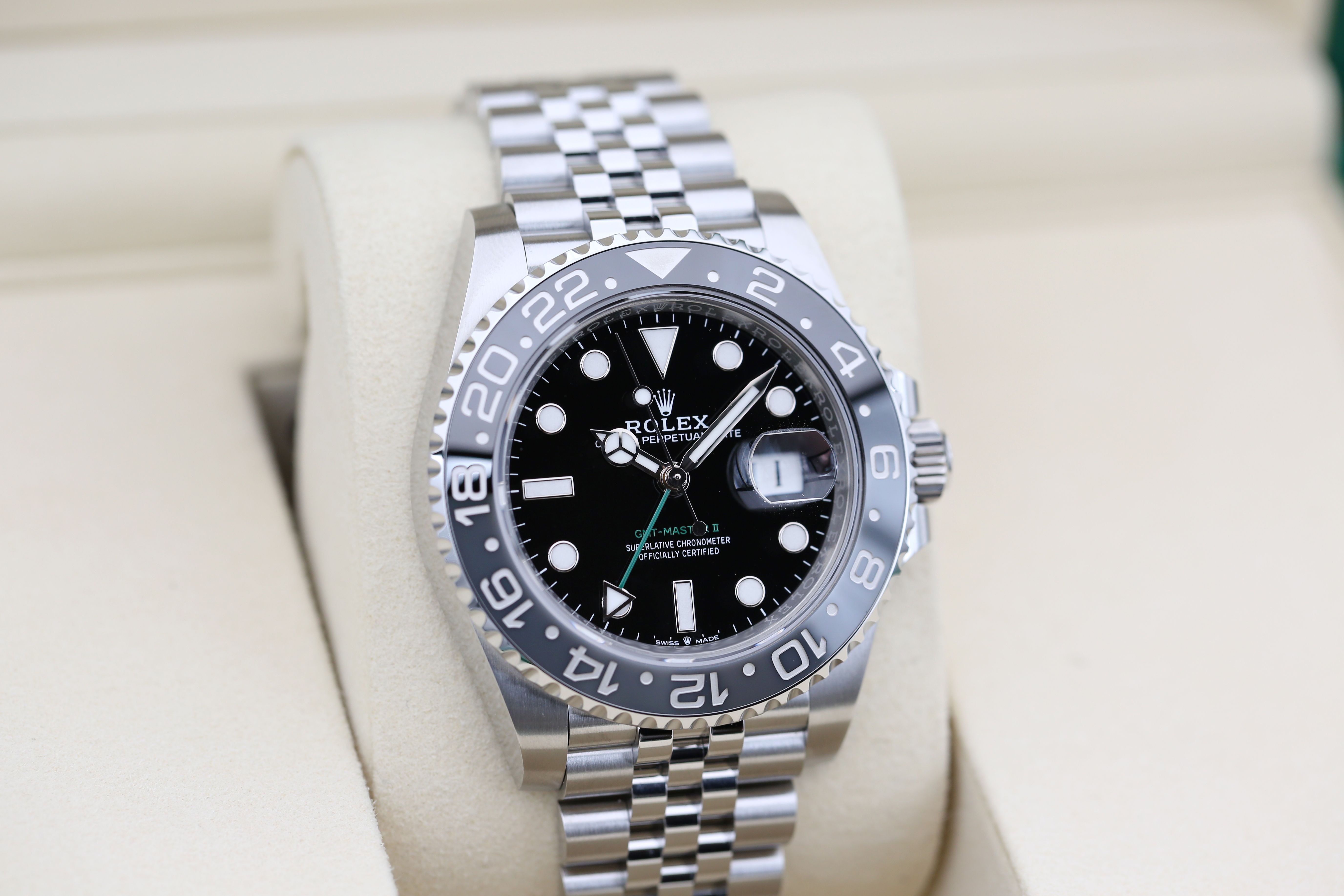 Rolex GMT Master II 126710 GRNR Thumbnail 2