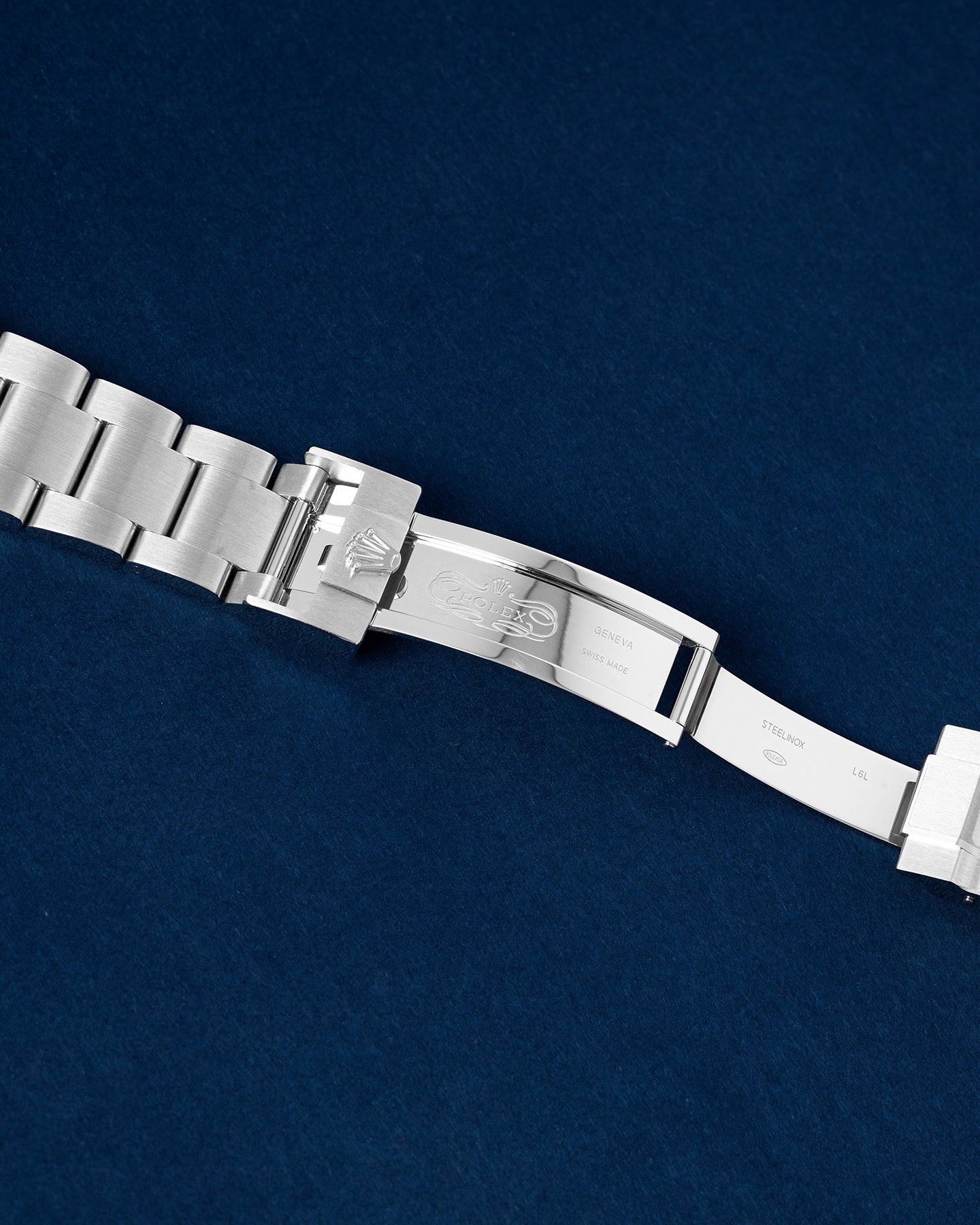 Rolex Submariner 124060 Thumbnail 4