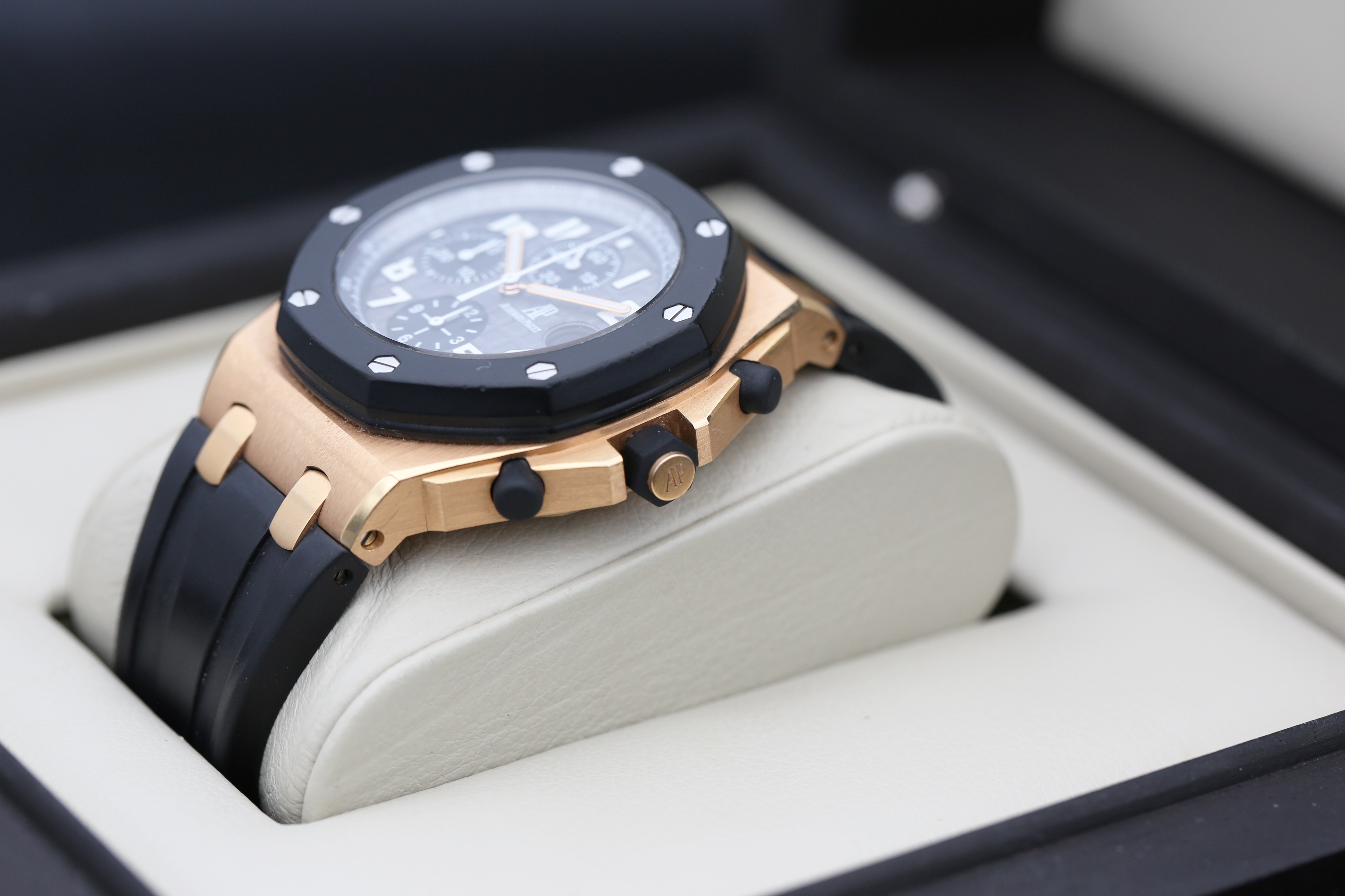 Audemars Piguet Royal Oak Offshore 25940OK.OO.D002CA.01.A Thumbnail 6
