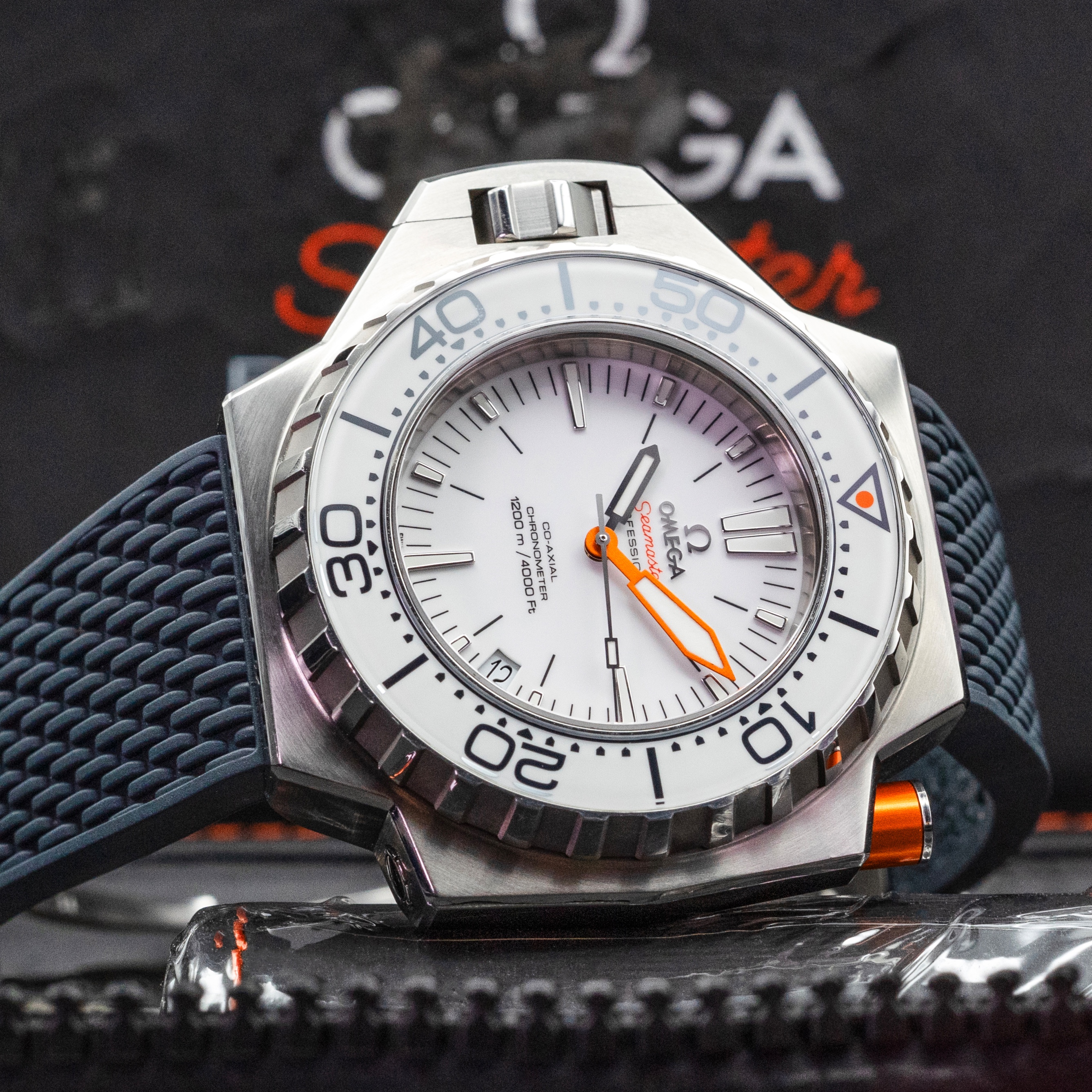 Omega Seamaster Ploprof 224.32.55.21.04.001 Thumbnail 2