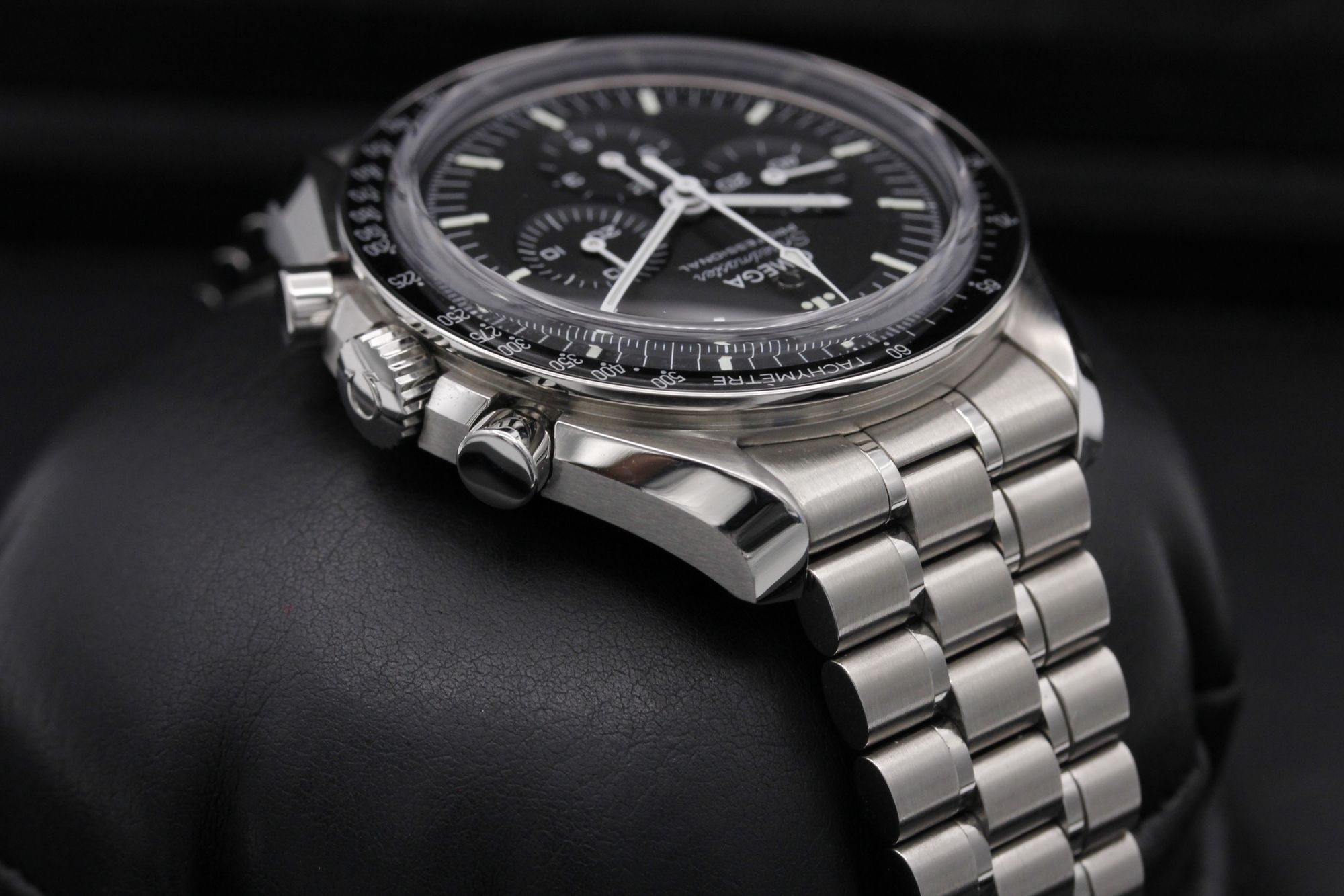 Omega Speedmaster Moonwatch Professional 310.30.42.50.01.002 Thumbnail 4