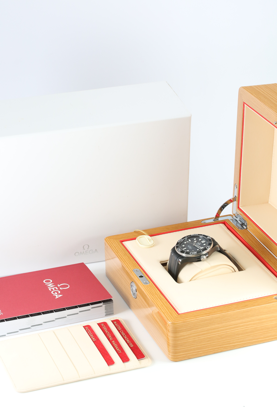 Omega Seamaster Diver 300m 210.92.44.20.01.001 Thumbnail 7