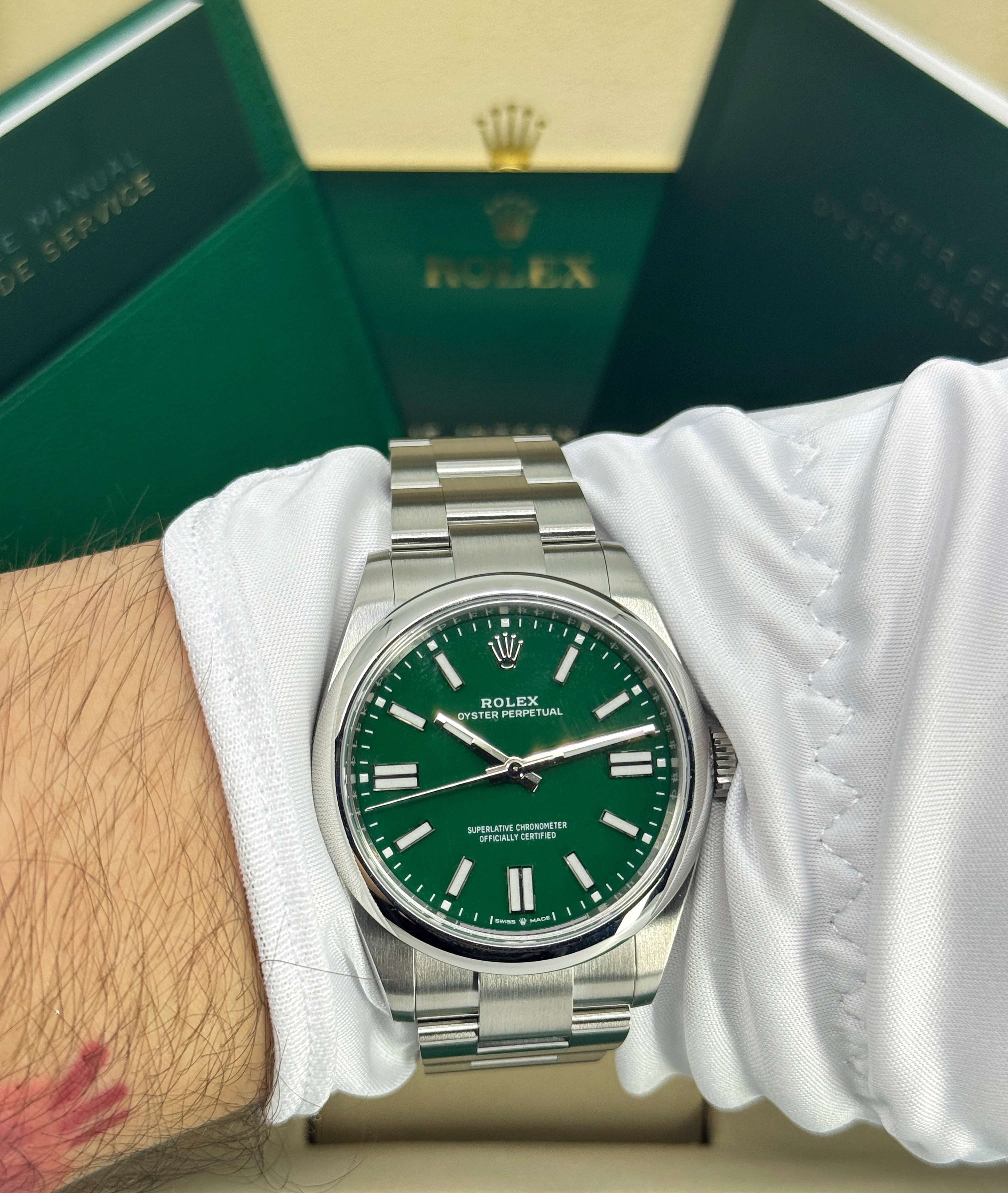 Rolex Oyster Perpetual 41 134300 Thumbnail 5