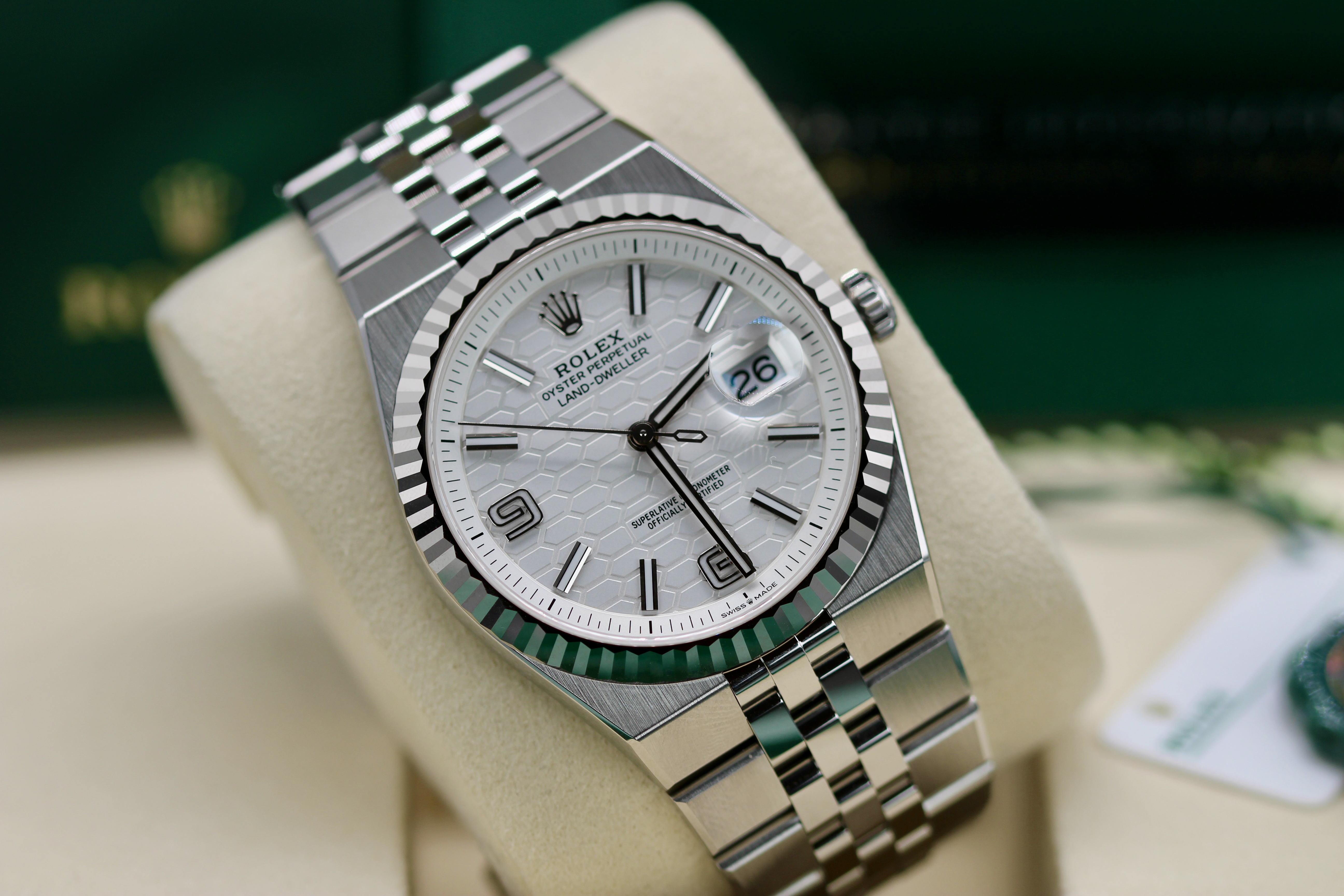 Rolex Land-Dweller 40 127334 Thumbnail 6