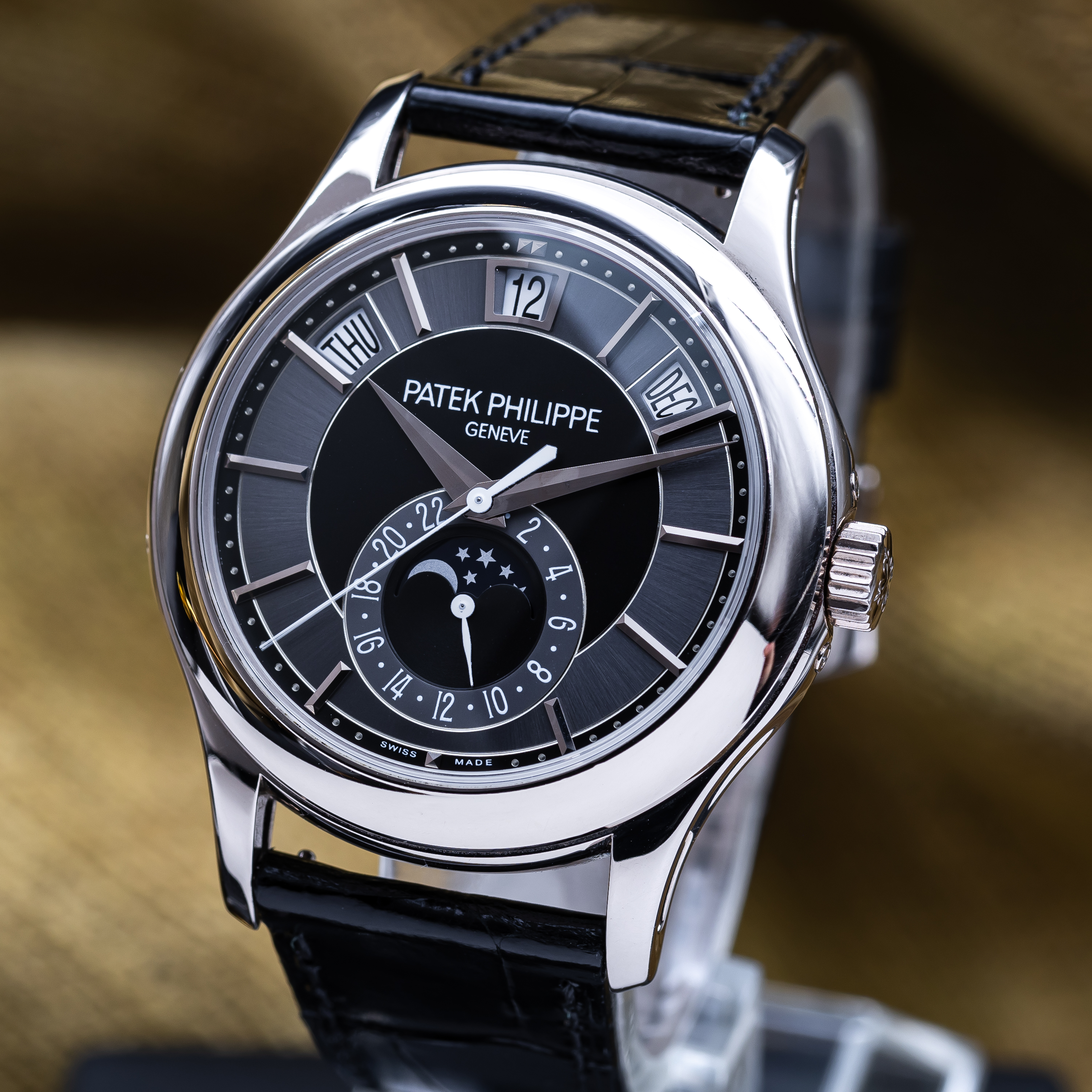 Patek Philippe Complications 5205G-010 Thumbnail 2
