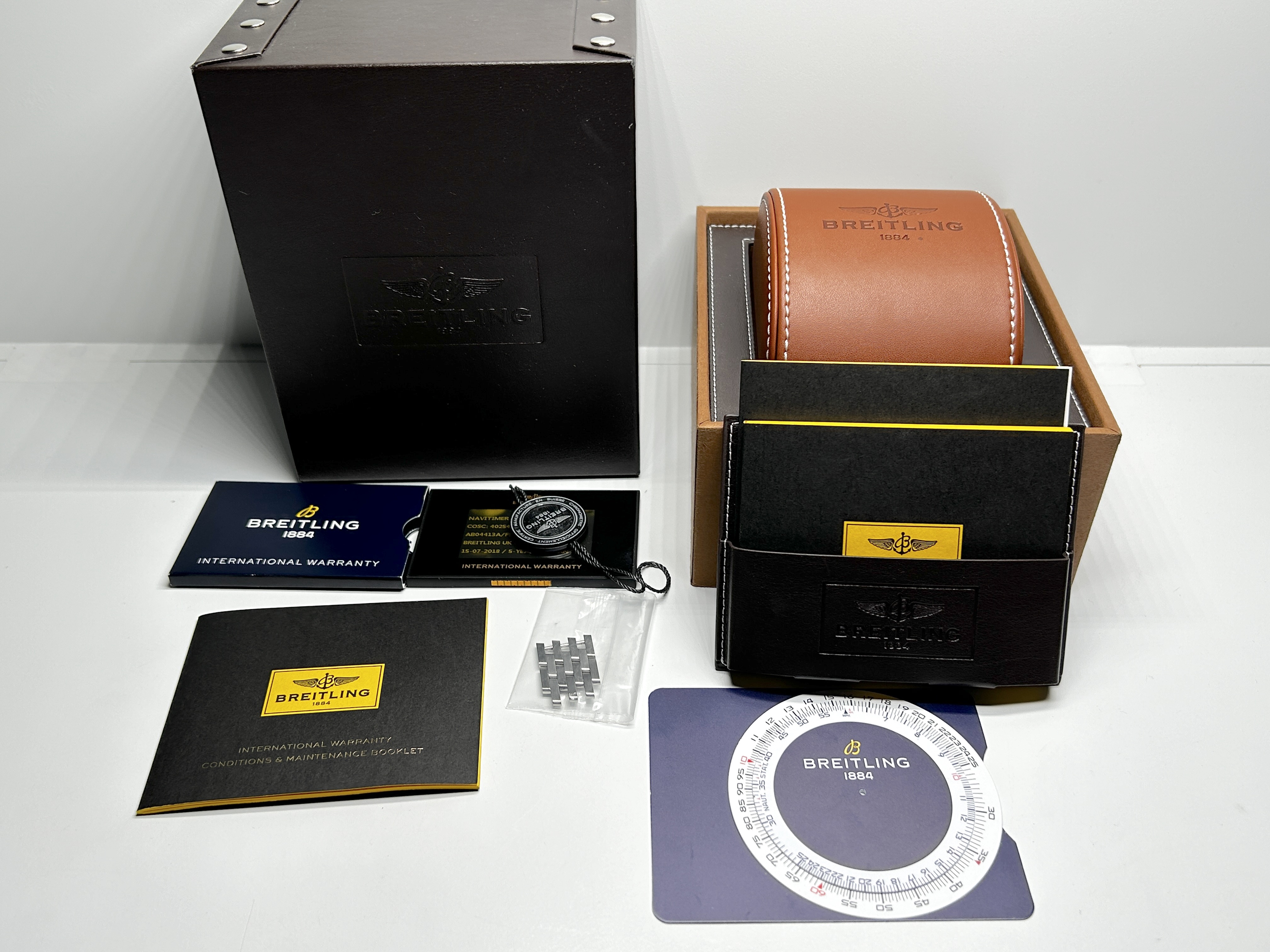 Breitling Navitimer GMT AB0441 Thumbnail 5