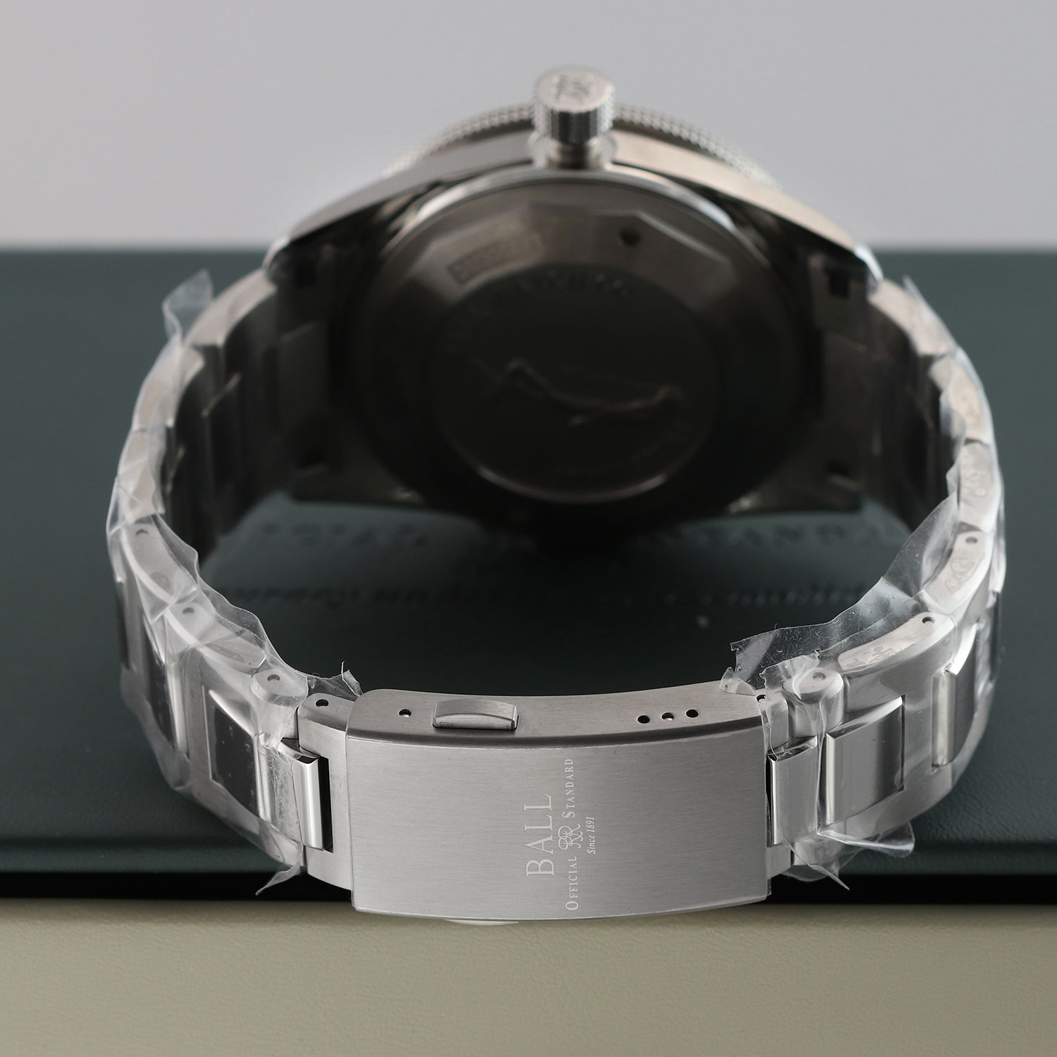 Ball Engineer II DM3308A-SC-BK Thumbnail 4