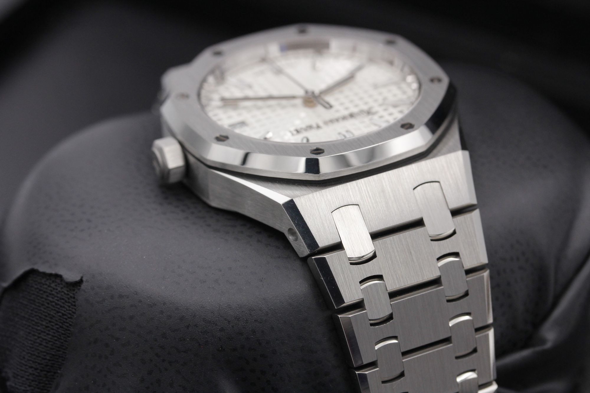 Audemars Piguet Royal Oak 77350ST.OO.1261ST.01 Thumbnail 4