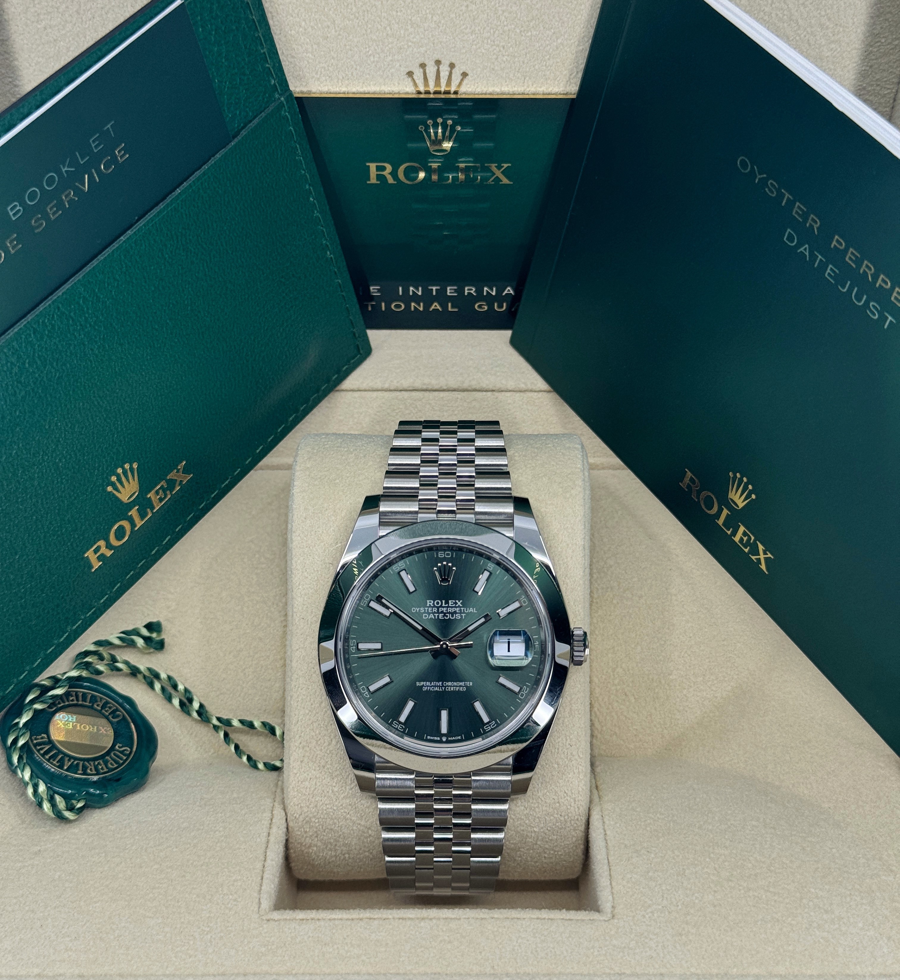 Rolex Datejust 41 126300 Thumbnail 7