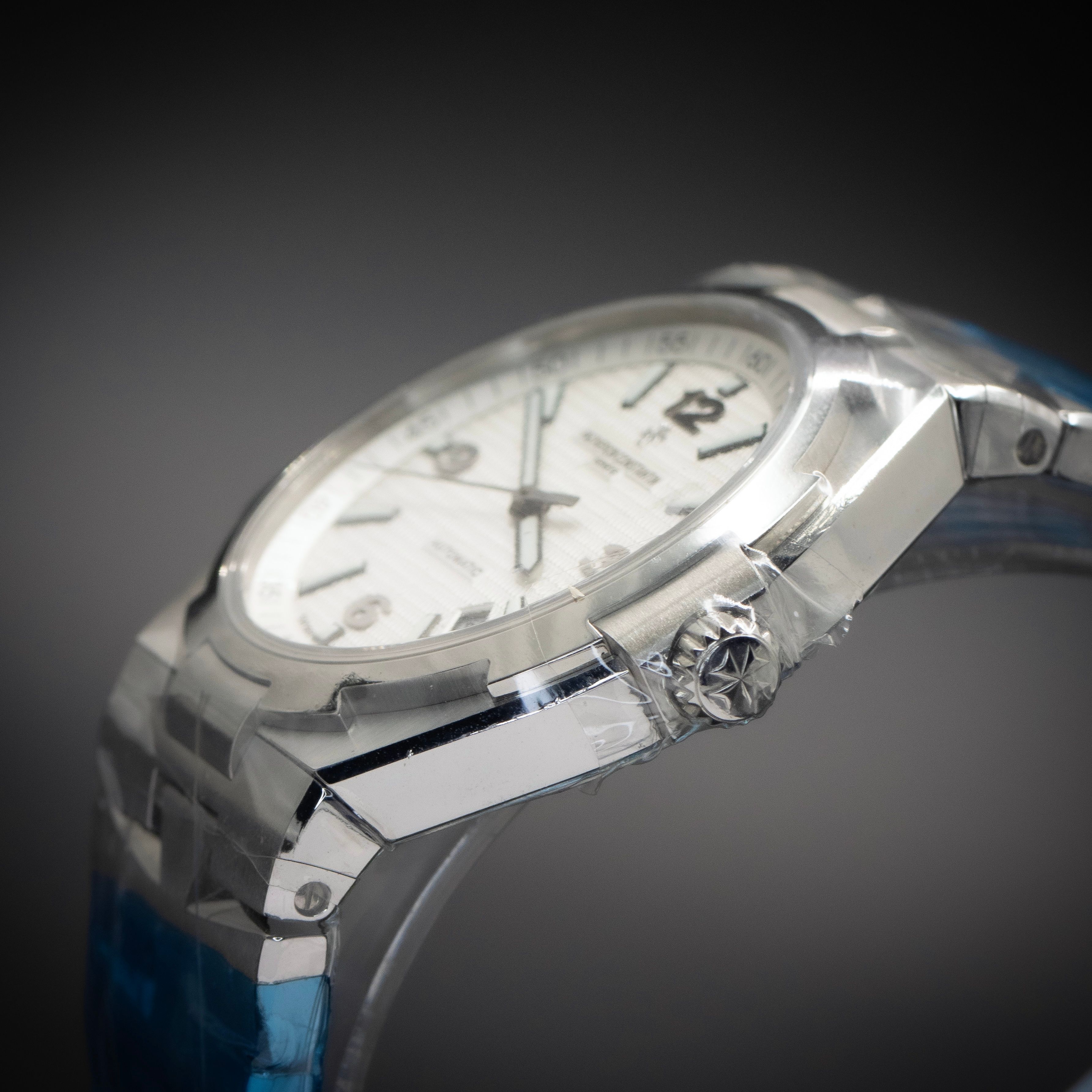 Vacheron Constantin Overseas 47040/B01A-9093 Thumbnail 2