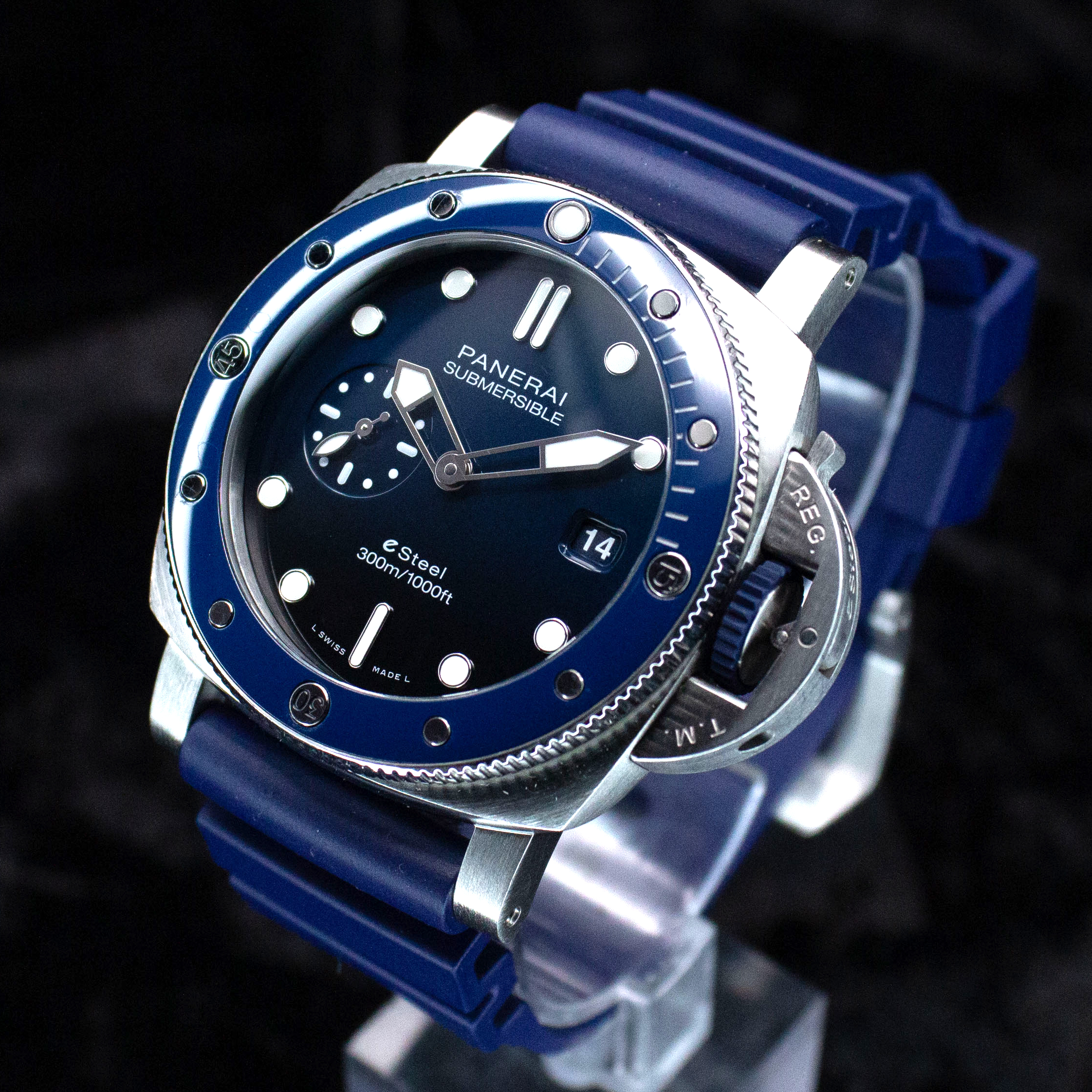 Panerai Submersible QuarantaQuattro PAM01289 Thumbnail 2