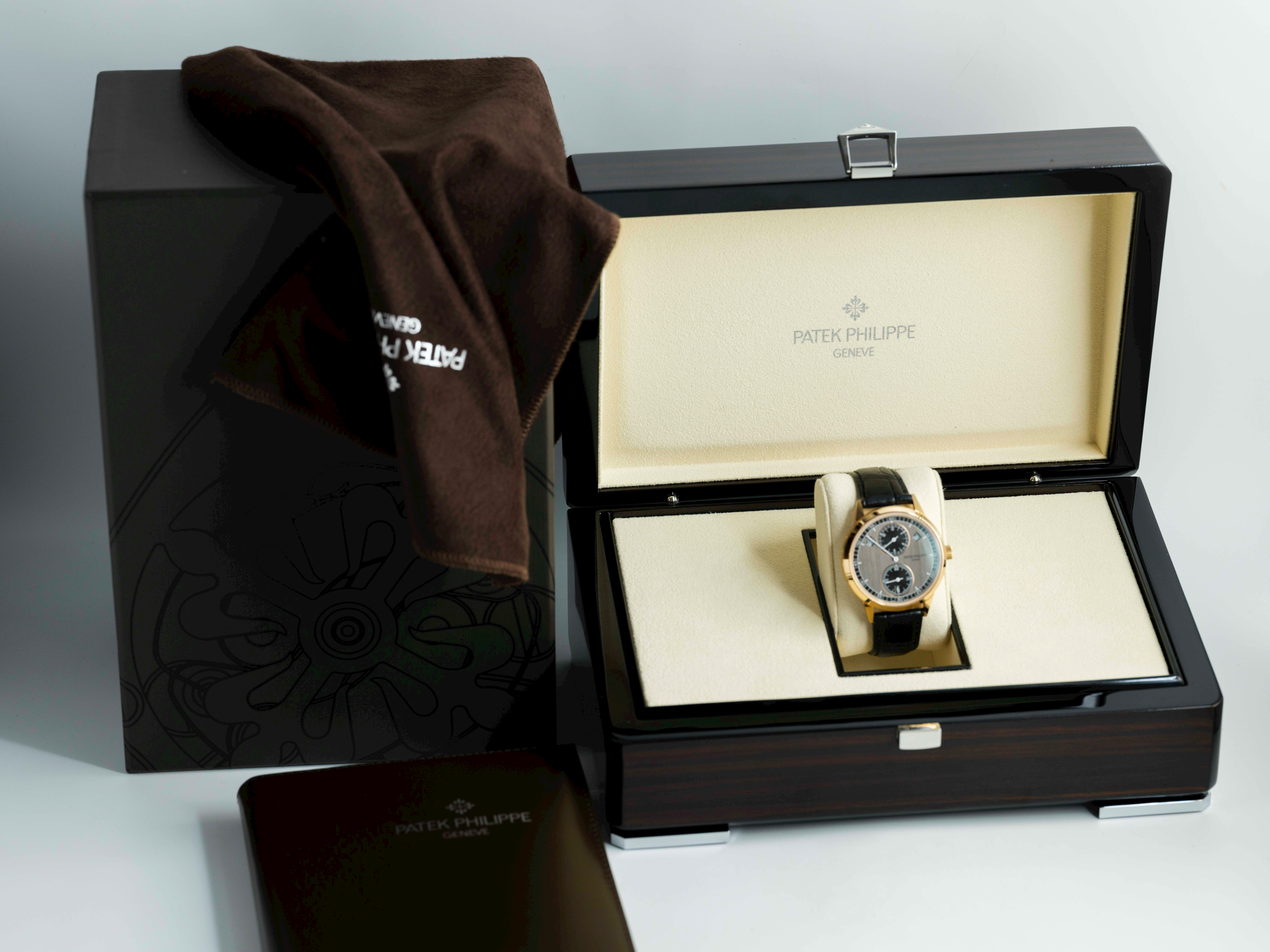 Patek Philippe Complications 5235/50R-001 Thumbnail 5