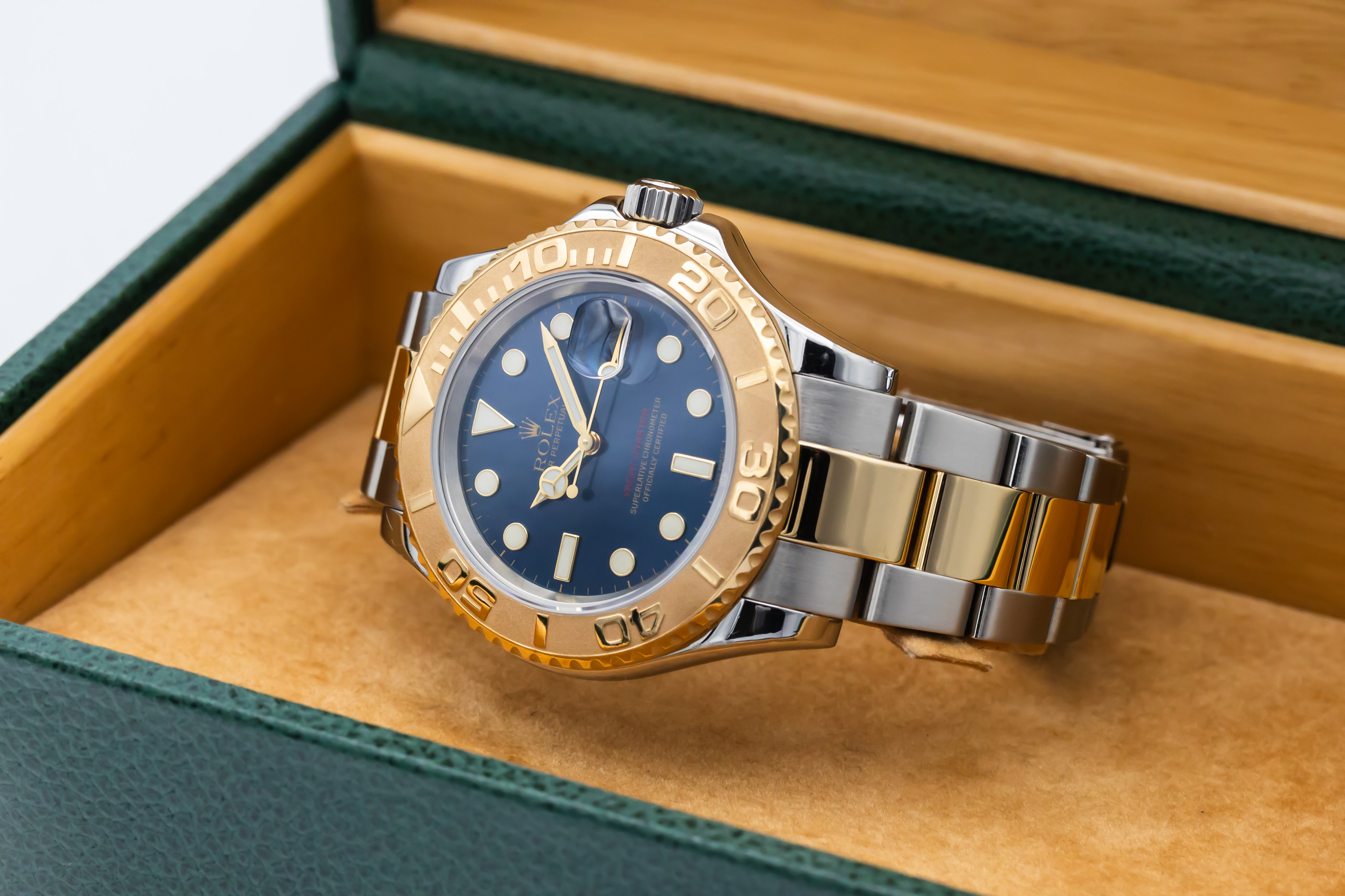 Rolex Yacht-Master 16623 Thumbnail 5