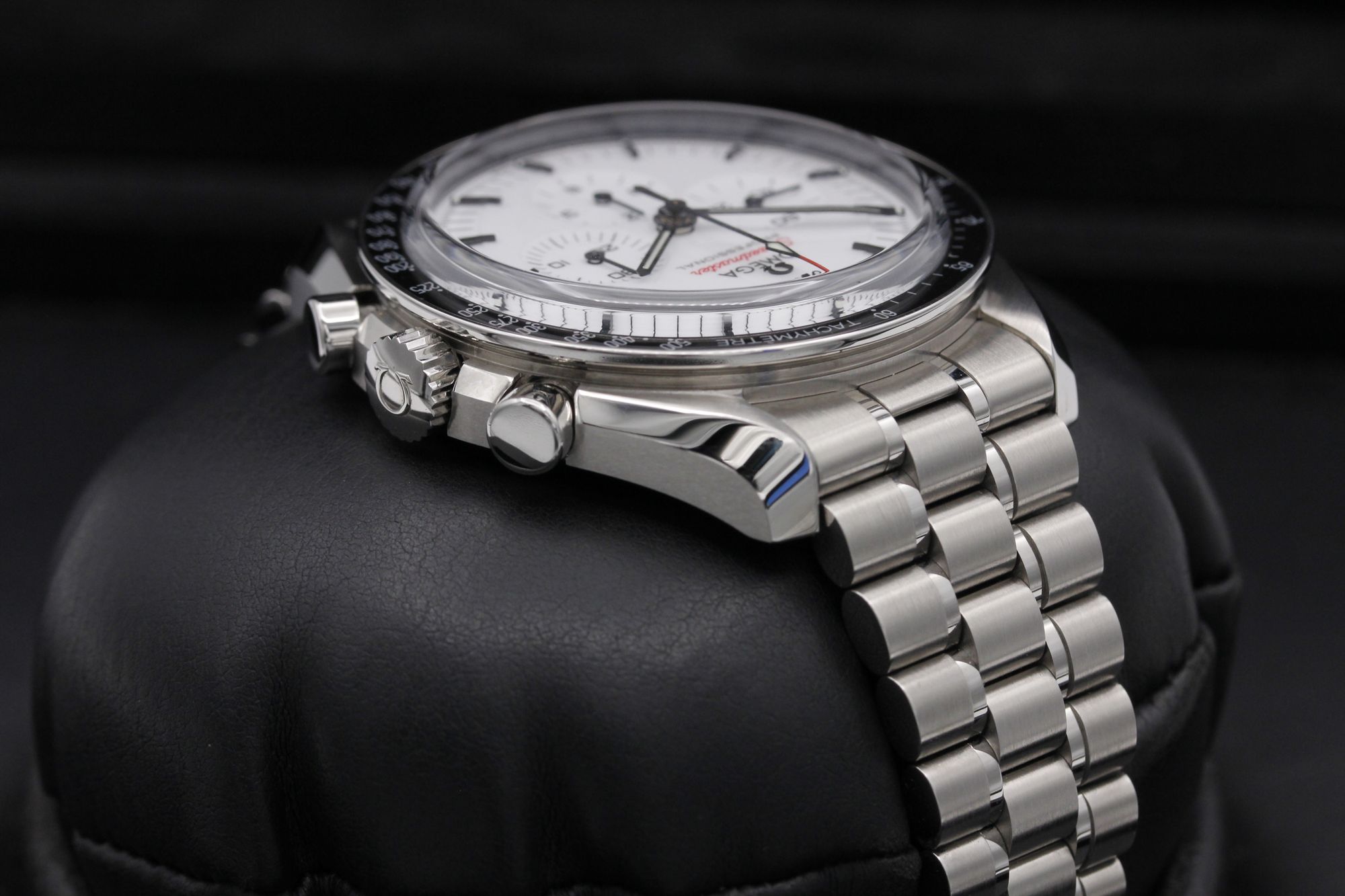 Omega Speedmaster Moonwatch Professional 310.30.42.50.04.001 Thumbnail 4