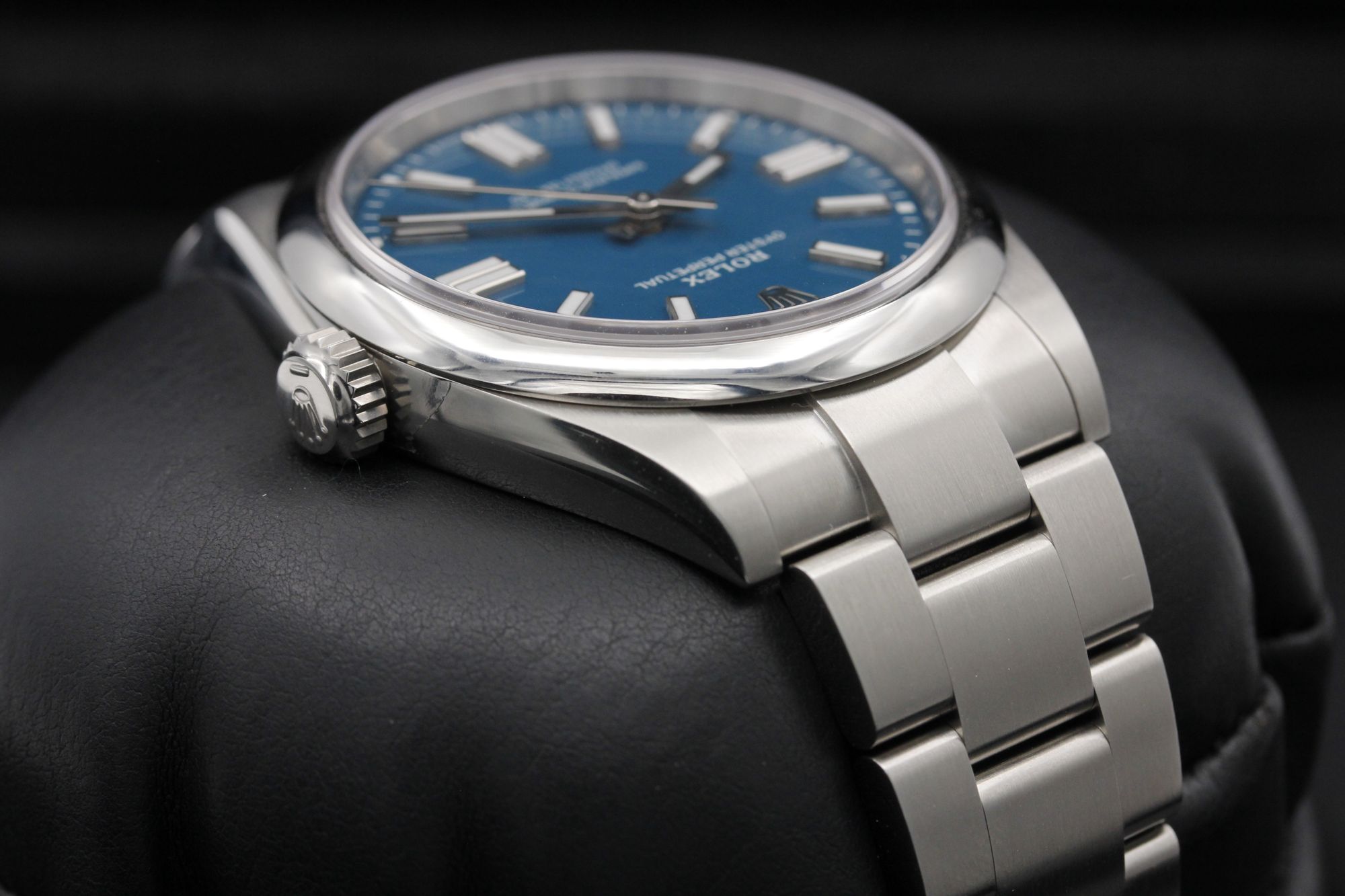 Rolex Oyster Perpetual 41 134300 Thumbnail 4