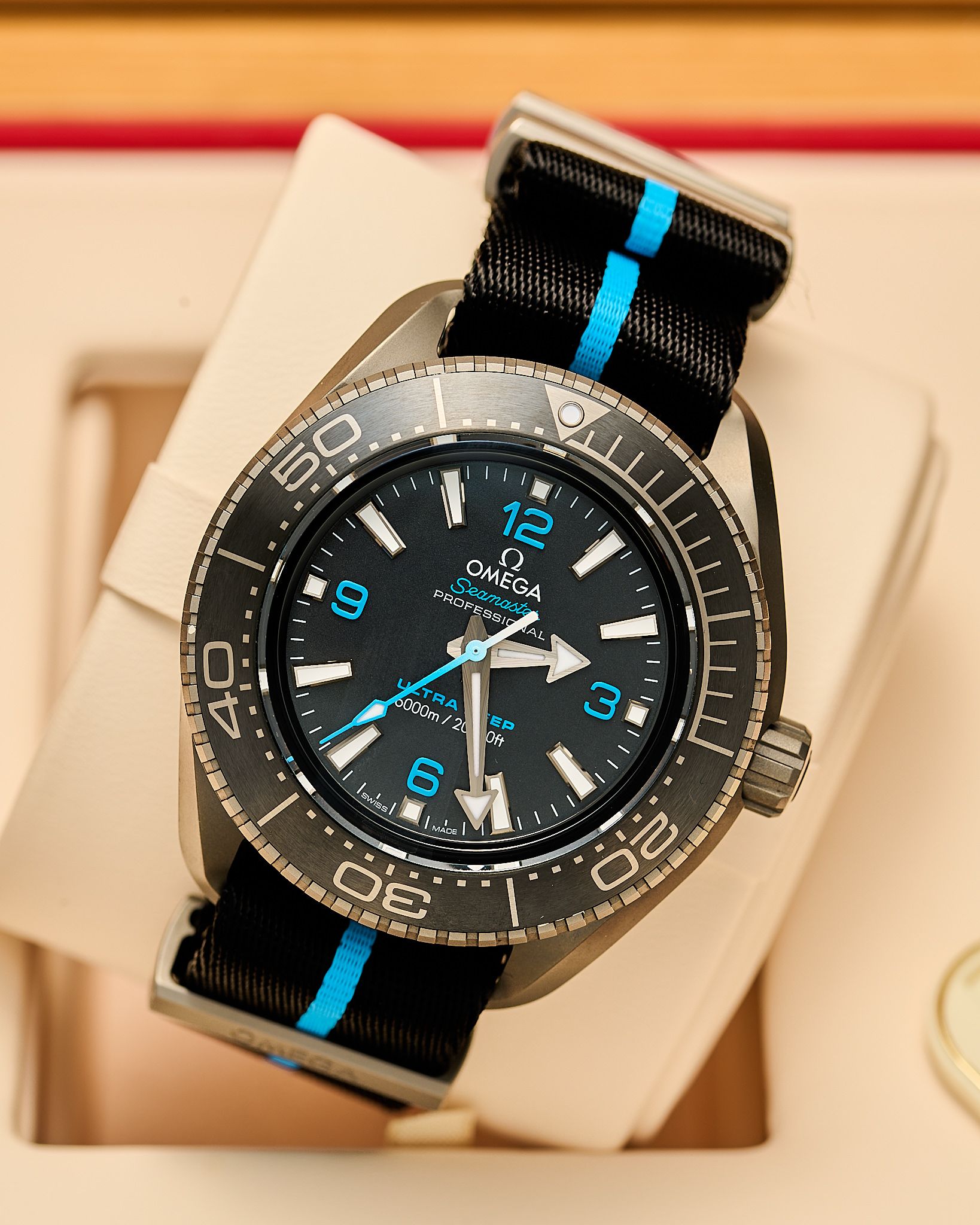 Omega Planet Ocean 215.92.46.21.01.001 Thumbnail 6