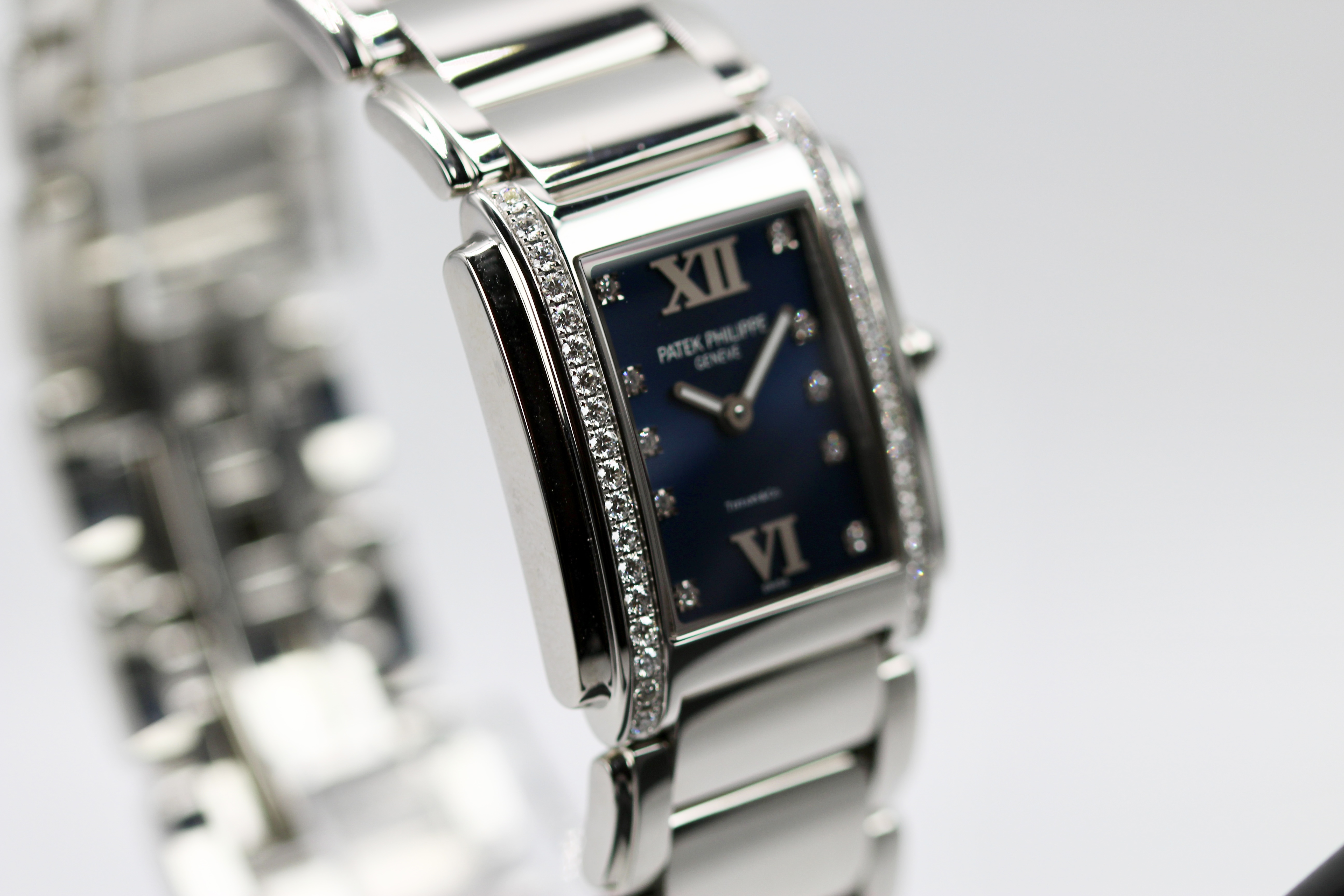 Patek Philippe Twenty-4 4910/10A-012 Thumbnail 3