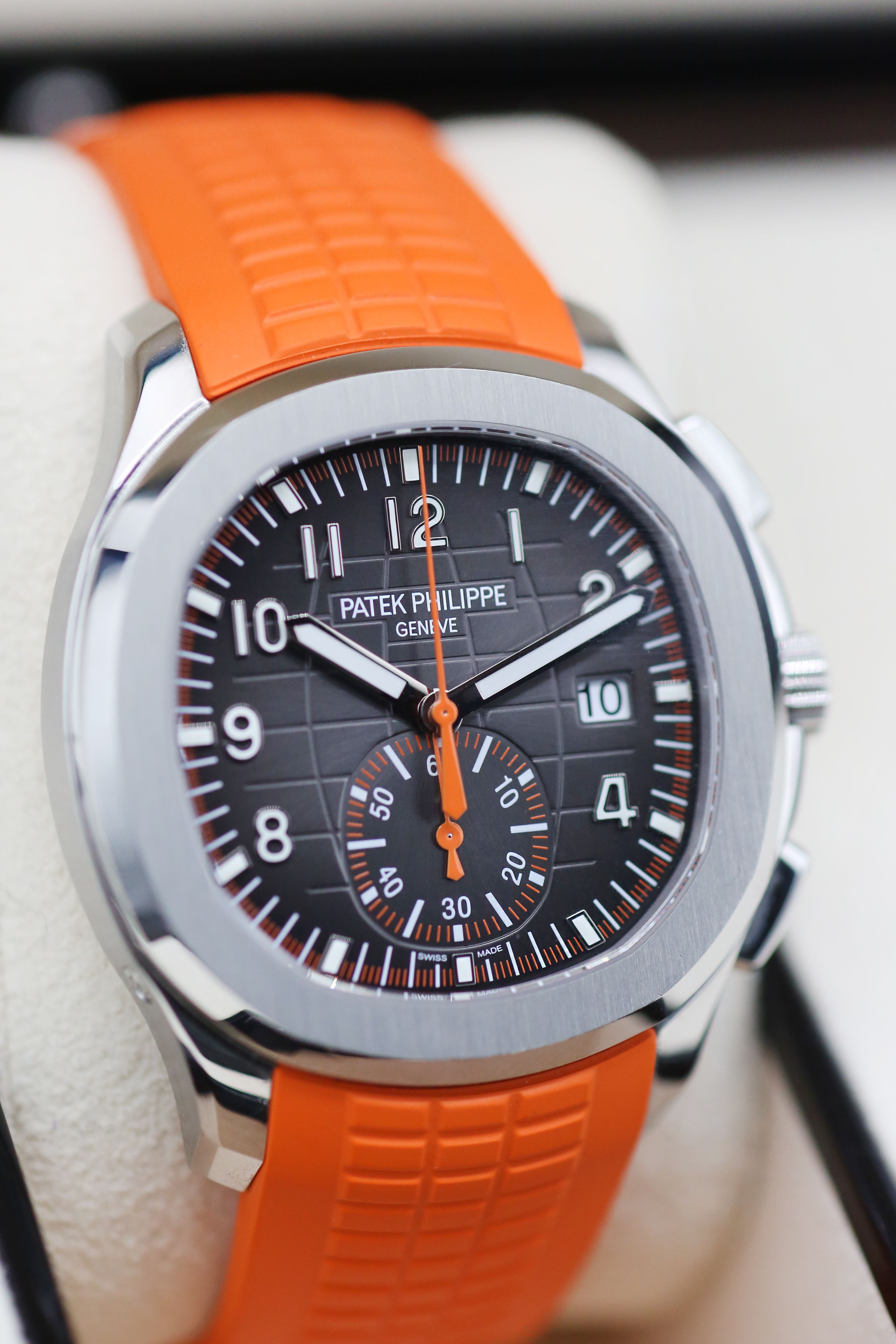 Patek Philippe Aquanaut 5968A-001 Thumbnail 2