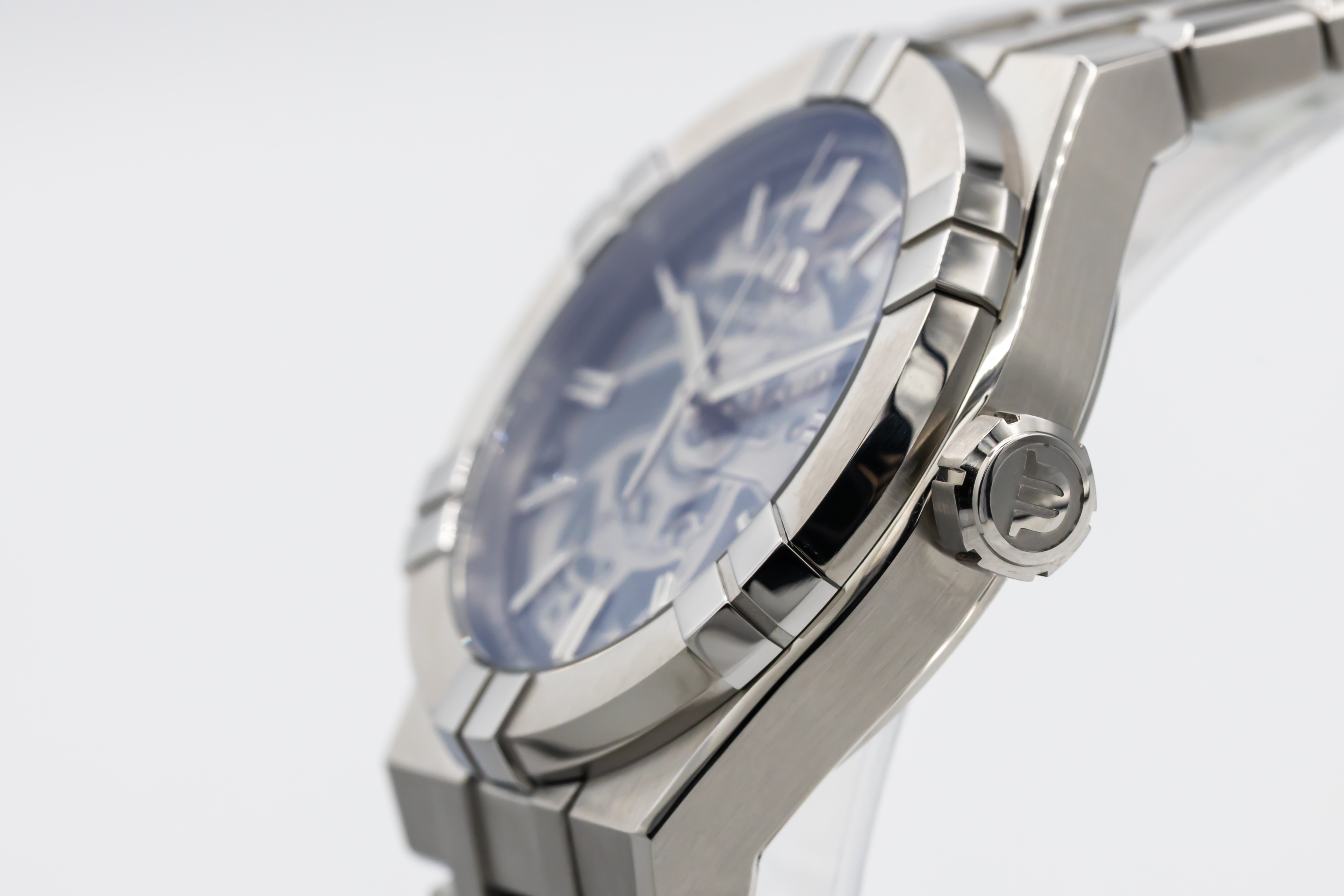Maurice Lacroix Aikon AI6007-SS002-030-1 Thumbnail 2