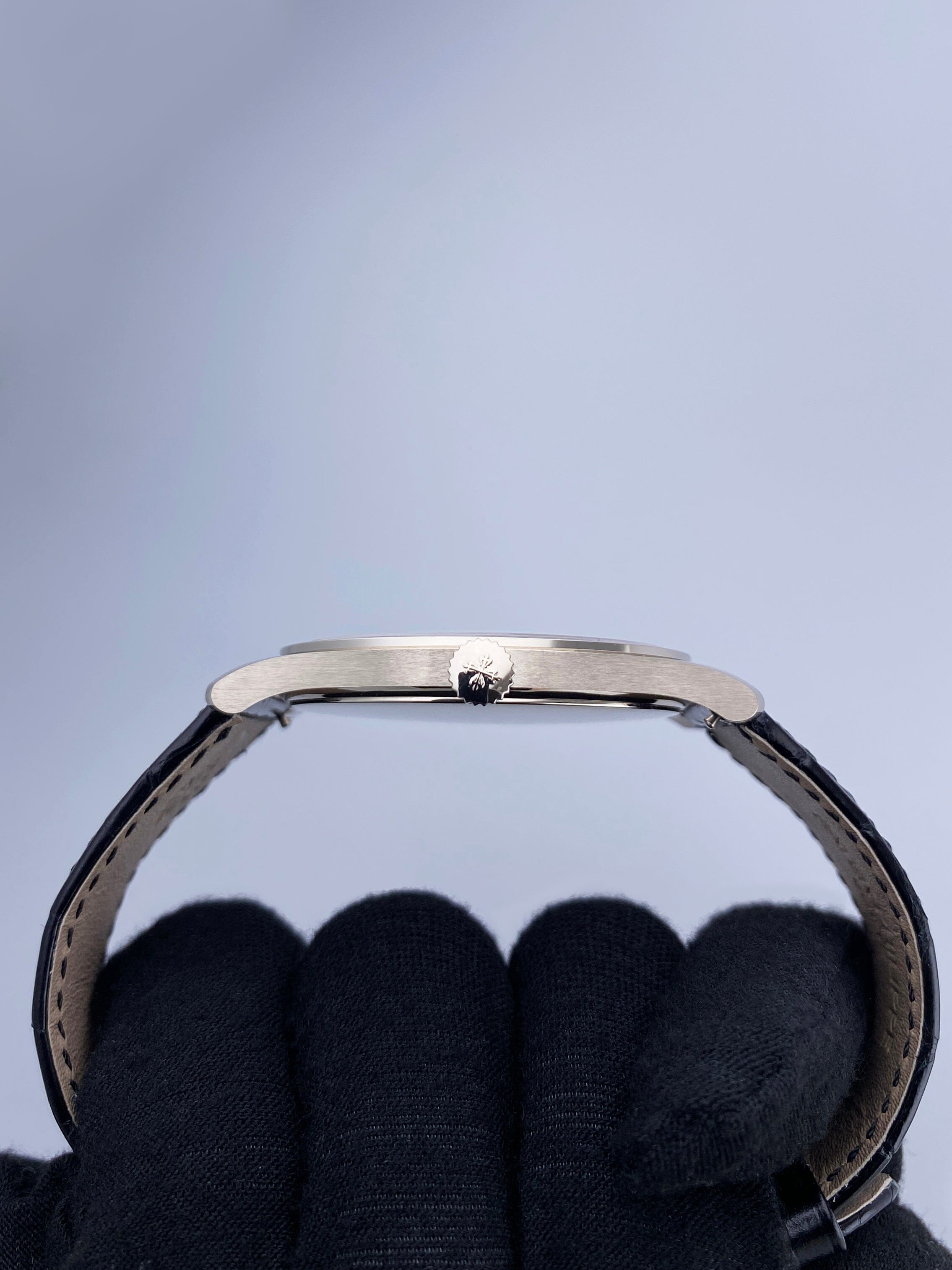 Patek Philippe Calatrava 5196G-001 Thumbnail 4