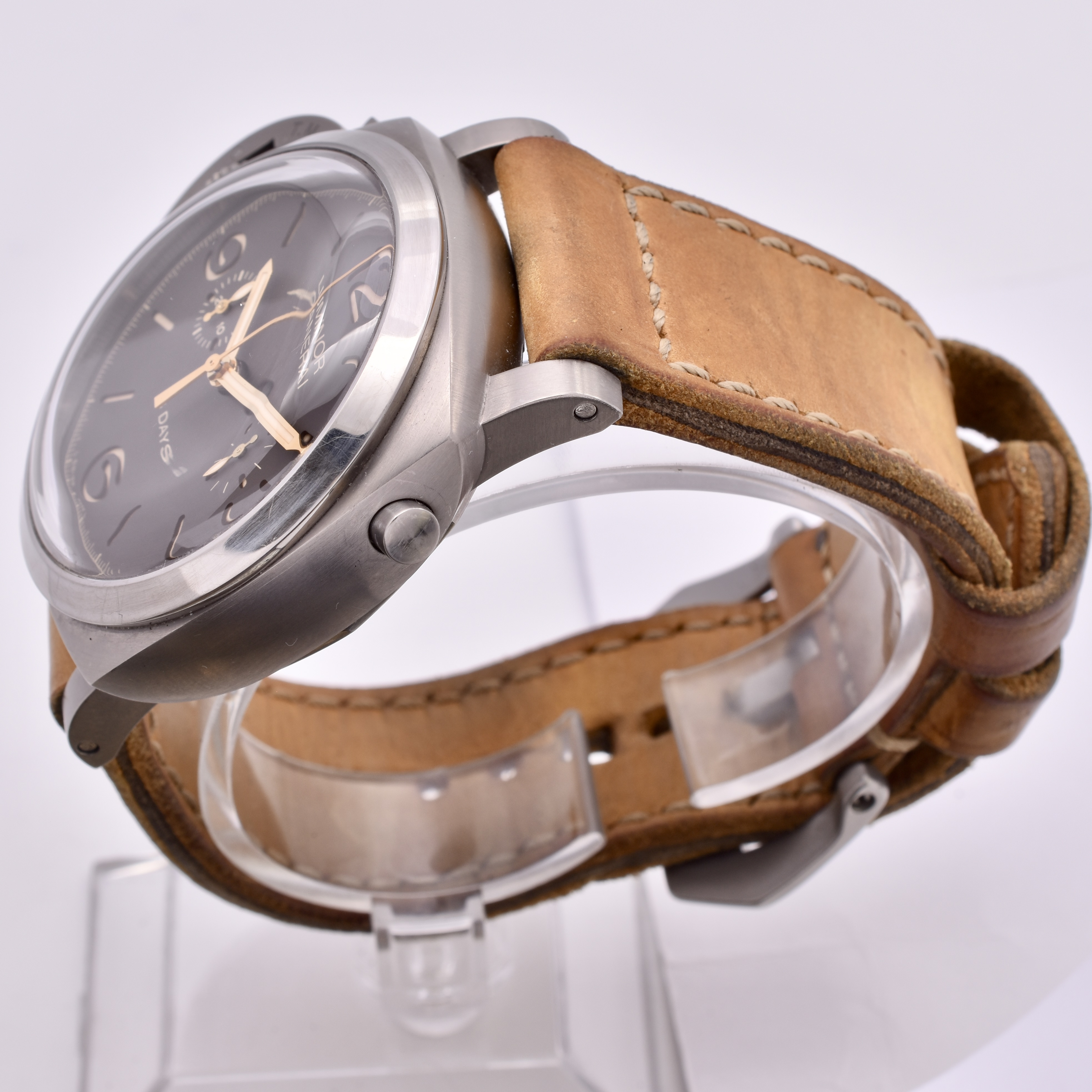 Panerai Luminor 1950 PAM00579 Thumbnail 3