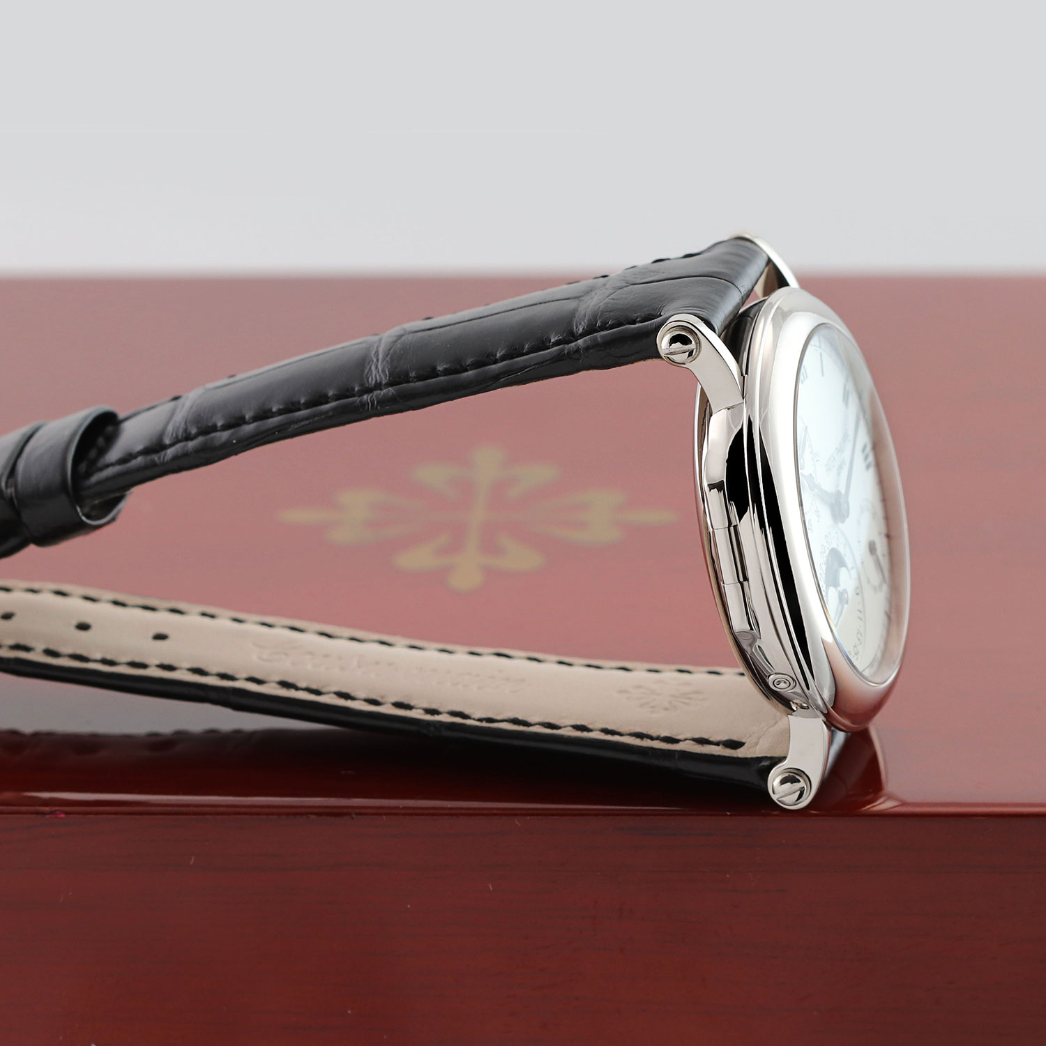 Patek Philippe Complications 5054G Thumbnail 4