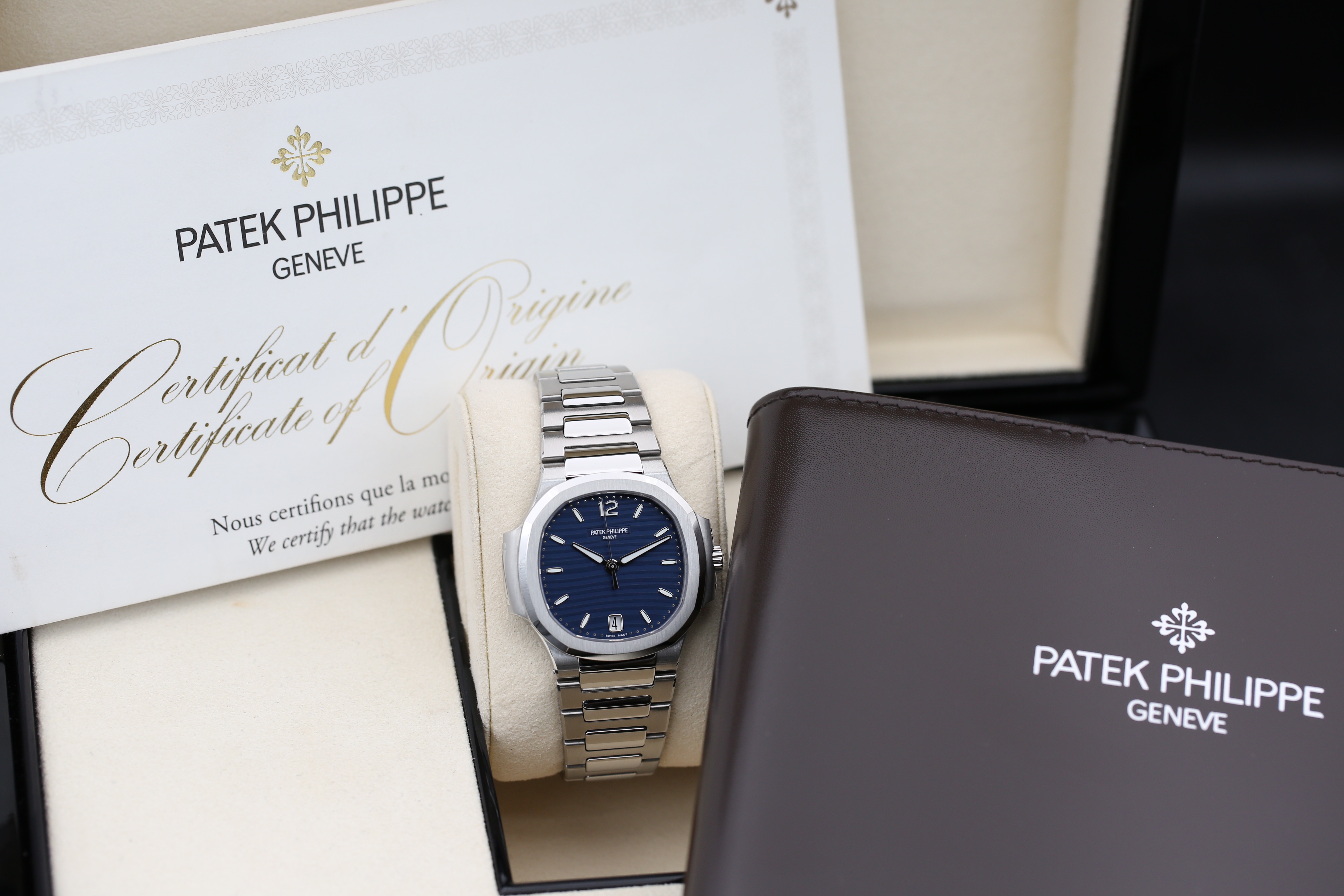 Patek Philippe Nautilus 7118/1A-001 Thumbnail 7