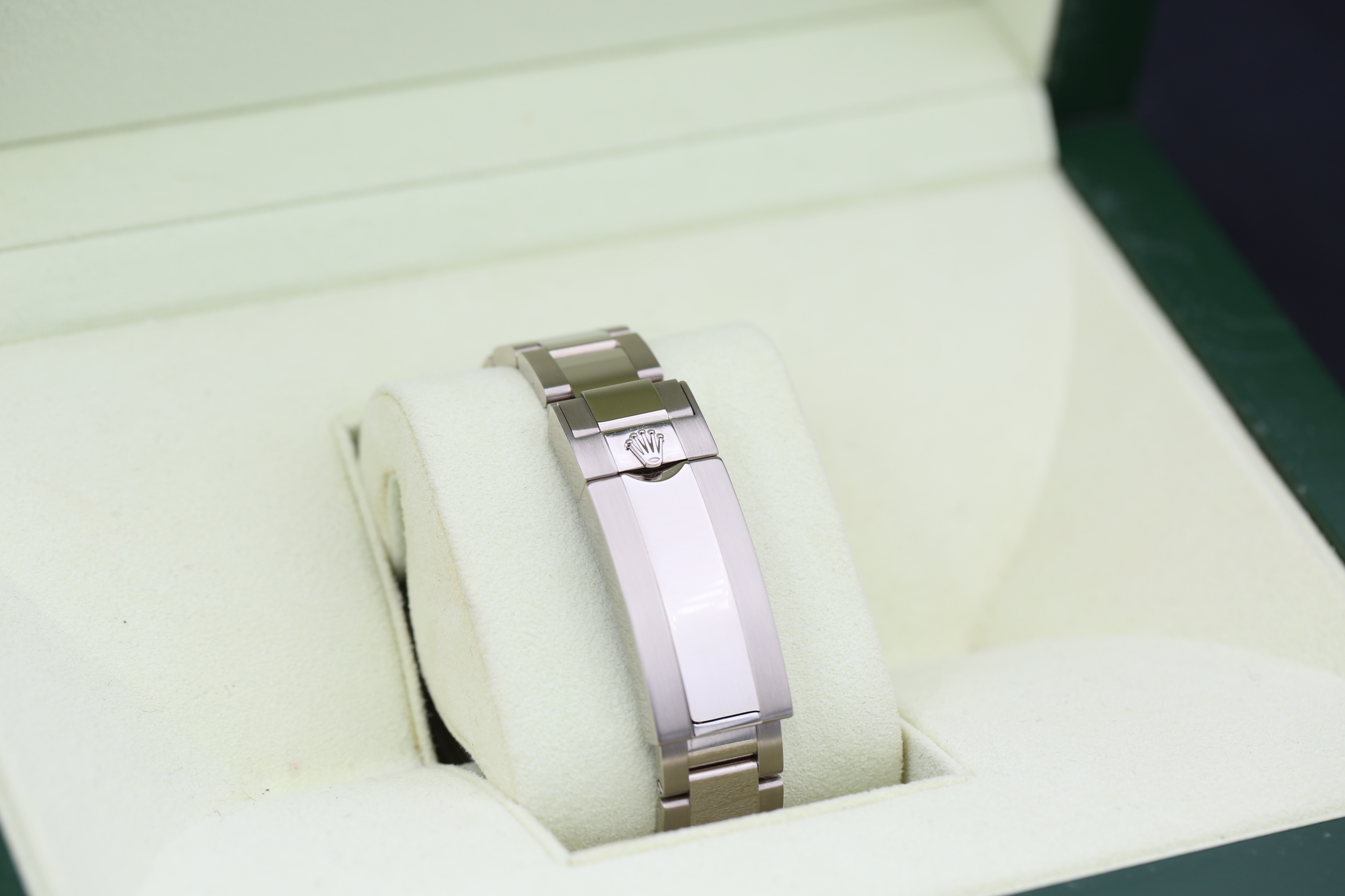 Rolex Submariner Smurf Thumbnail 3