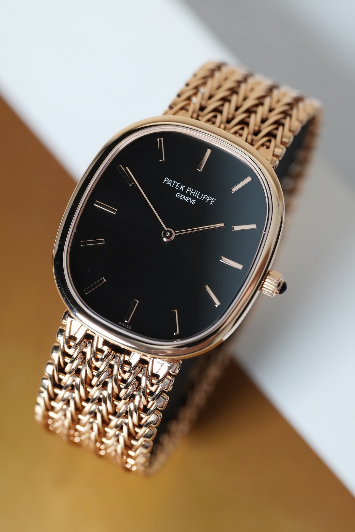 Patek Philippe Golden Ellipse 5738/1R-001 Thumbnail 2