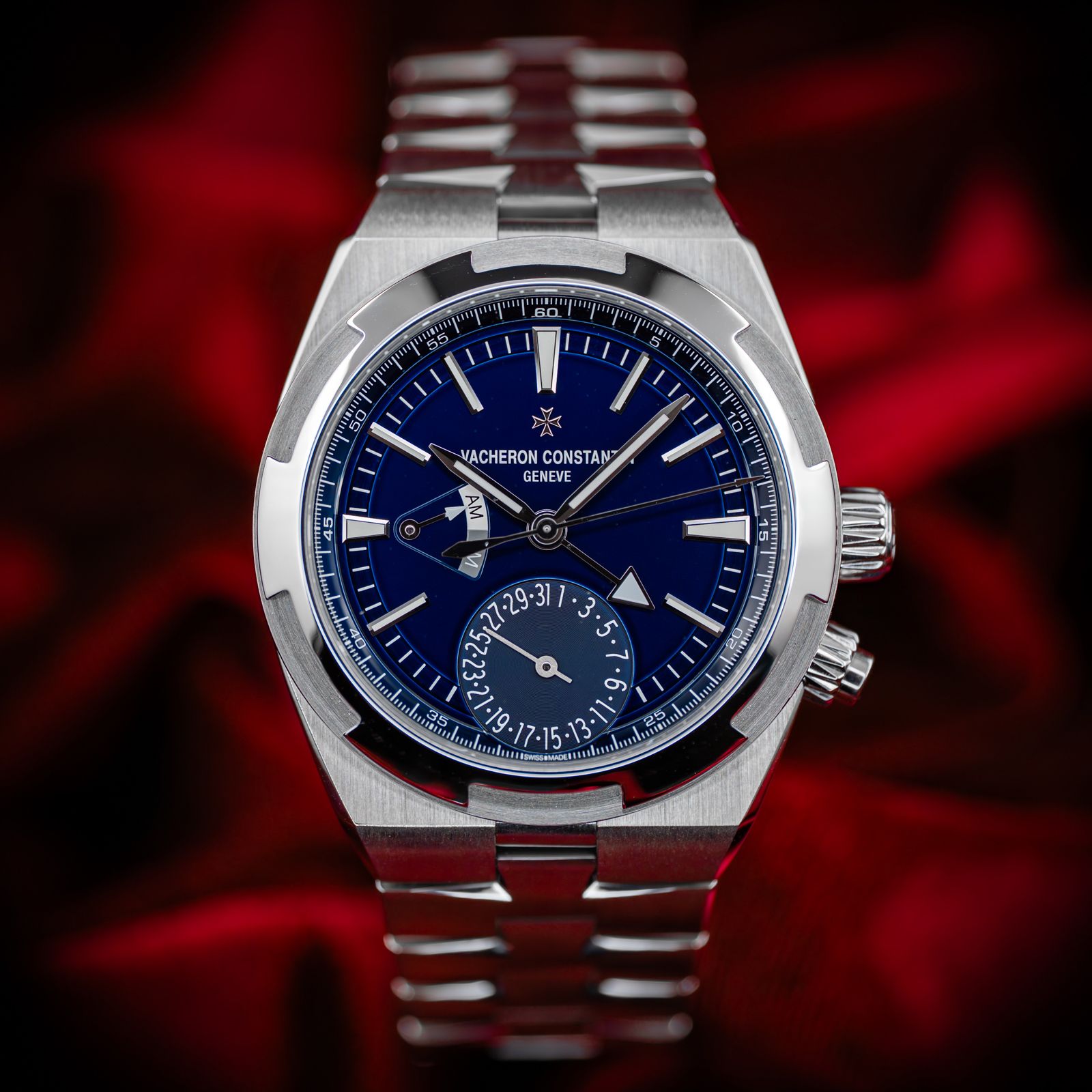 Vacheron Constantin Overseas 7900V/110A-B334 Thumbnail 1