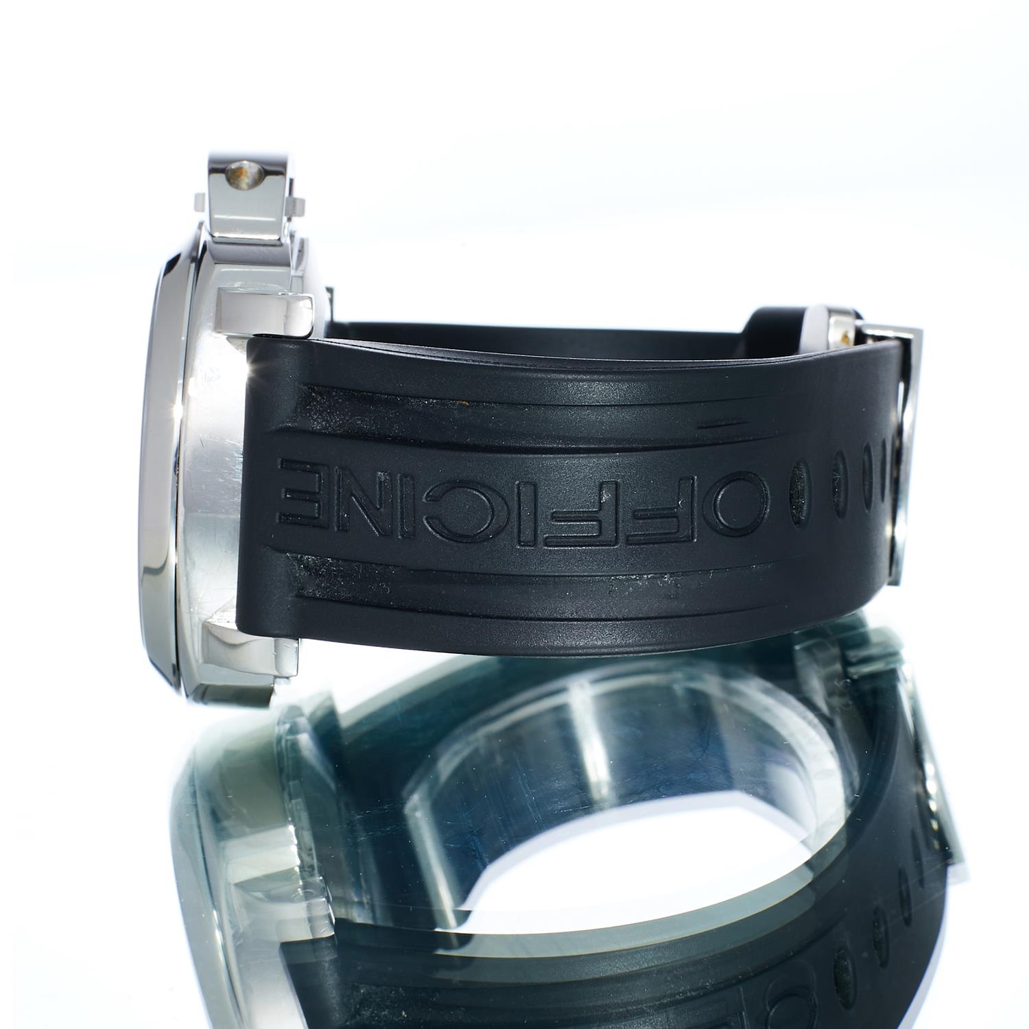 Panerai Luminor Marina PAM00104 Thumbnail 2