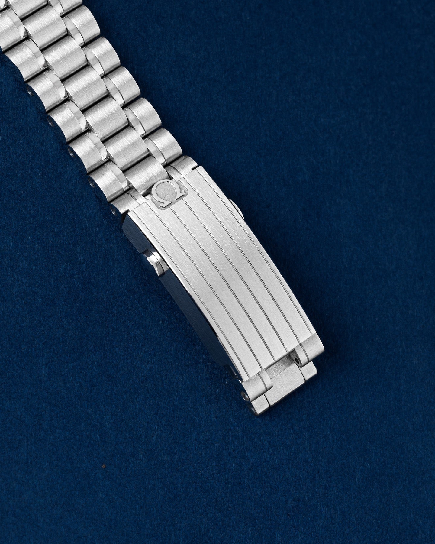 Omega Speedmaster Moonwatch Professional 310.30.42.50.04.001 Thumbnail 3