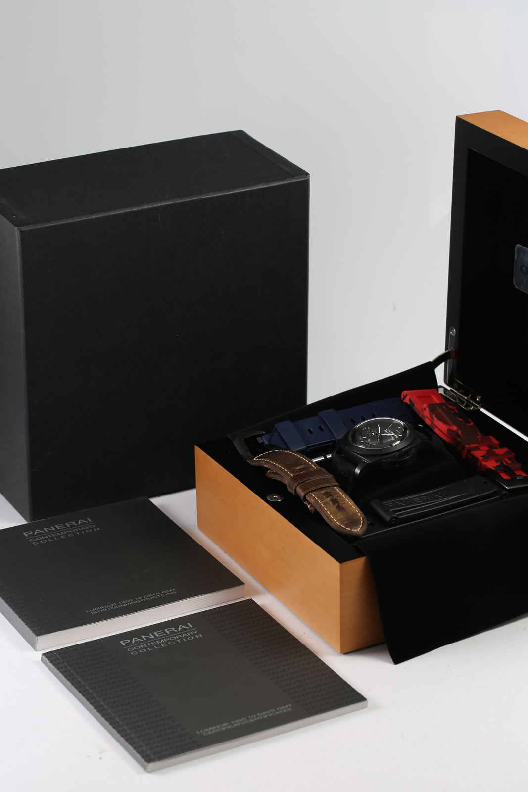 Panerai Luminor GMT PAM00335 Thumbnail 5