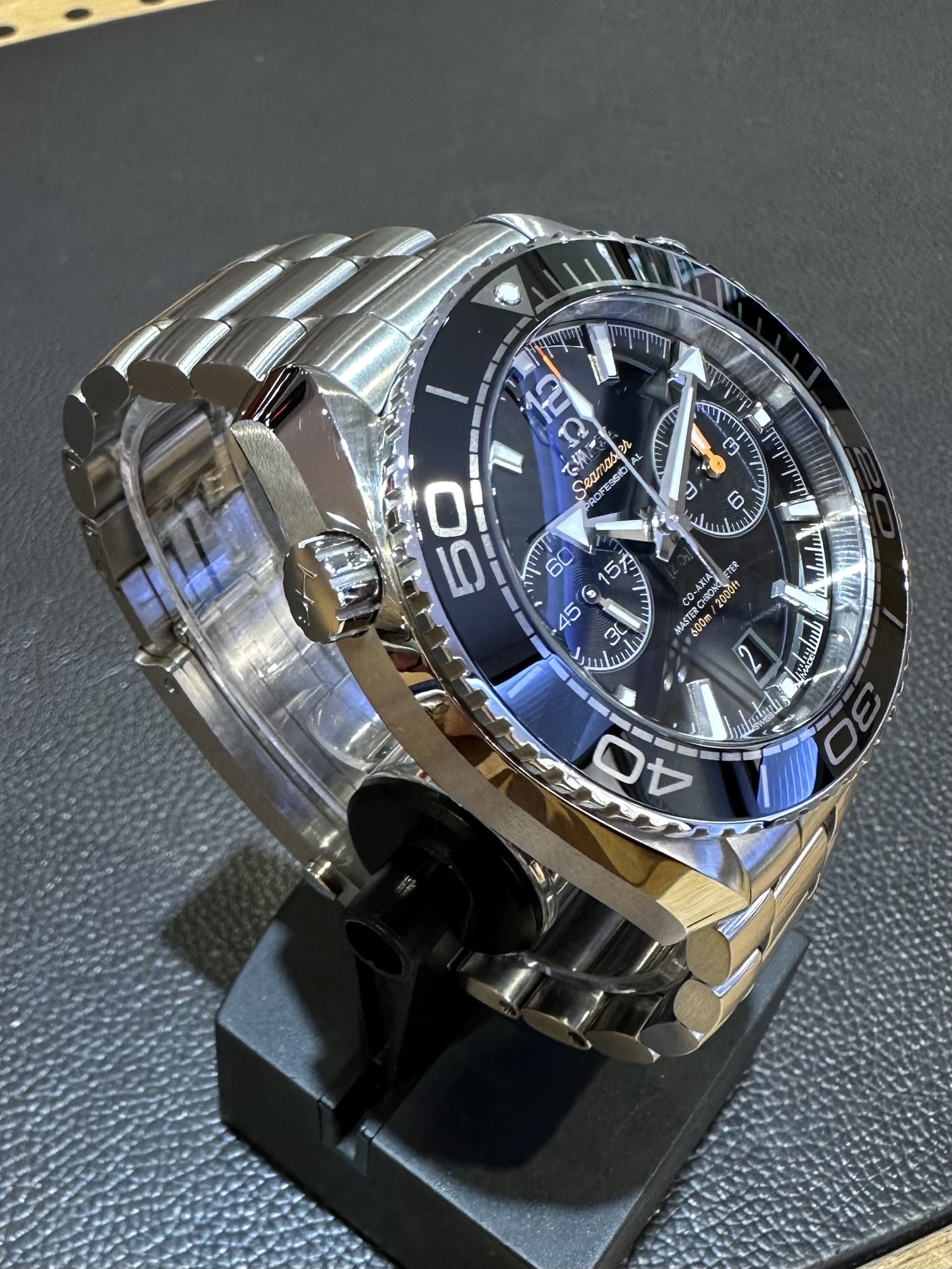 Omega Planet Ocean 215.30.46.51.01.001 Thumbnail 2