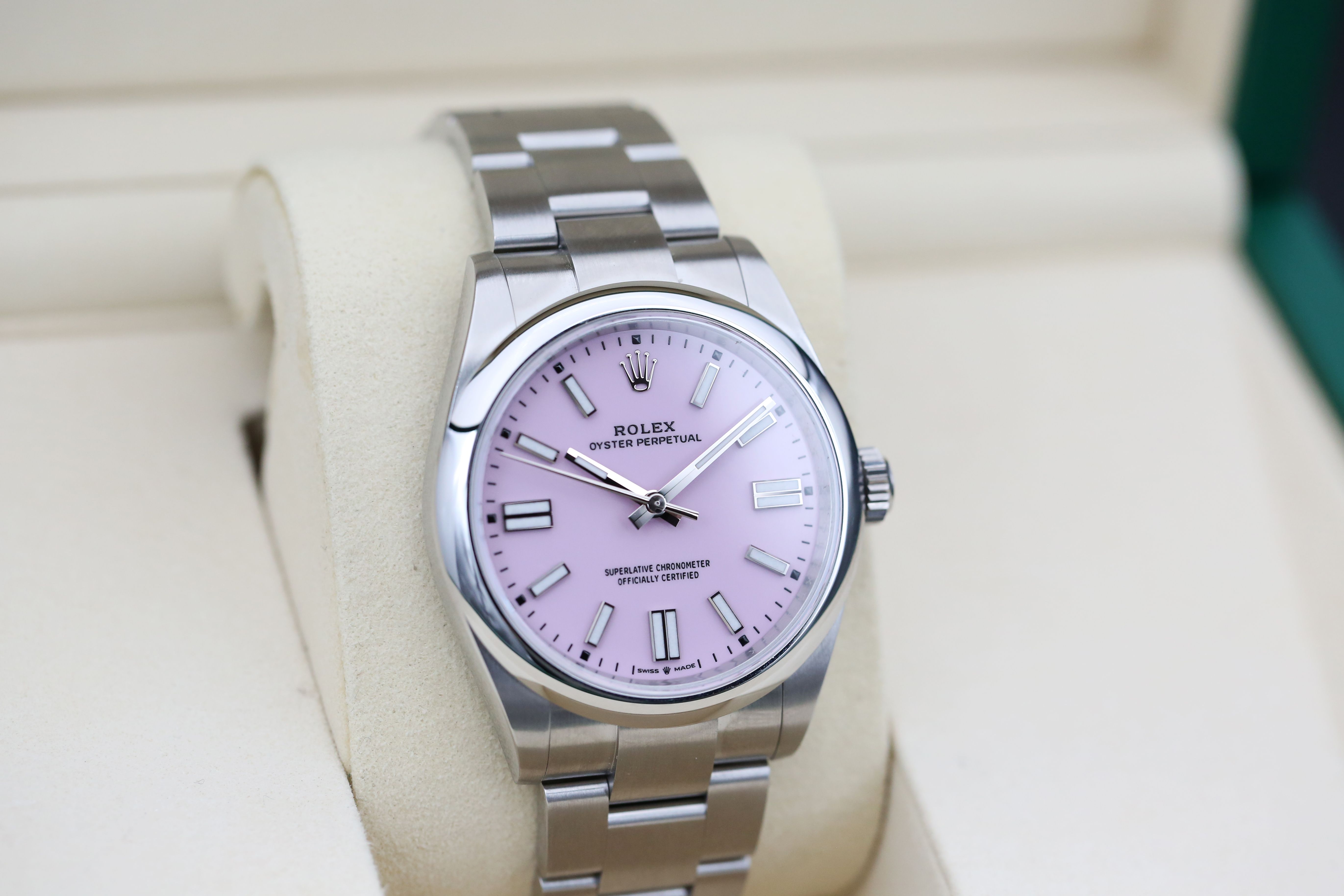 Rolex Oyster Perpetual 41 134300 Thumbnail 2