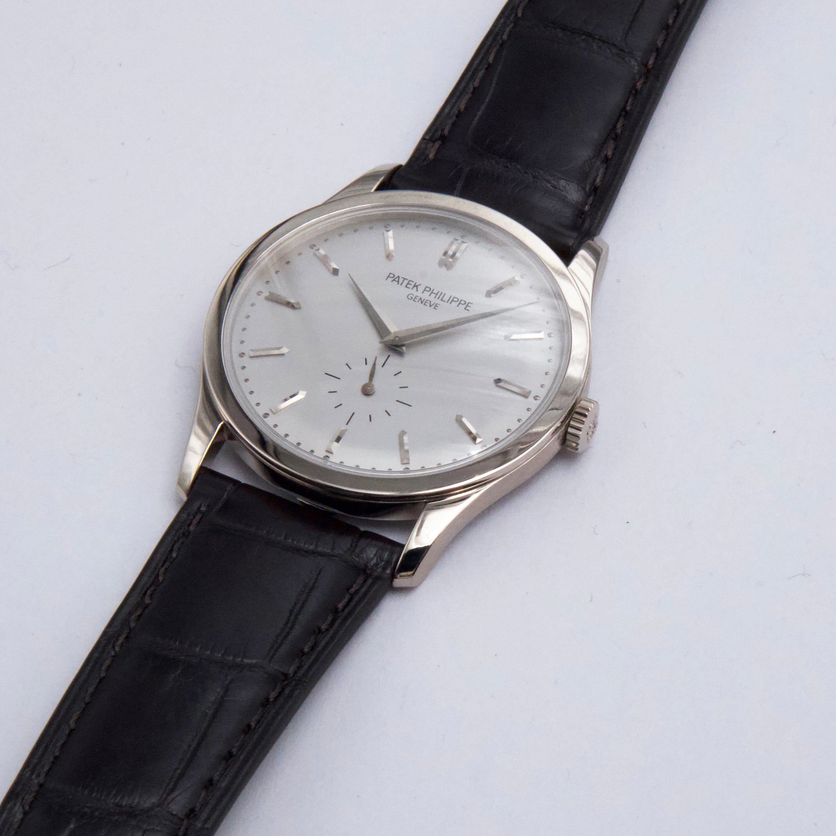 Patek Philippe Calatrava 5196G-001 Thumbnail 2