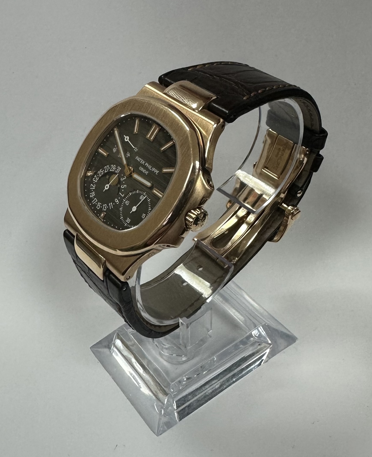 Patek Philippe Nautilus 5712/1R-001 Thumbnail 2