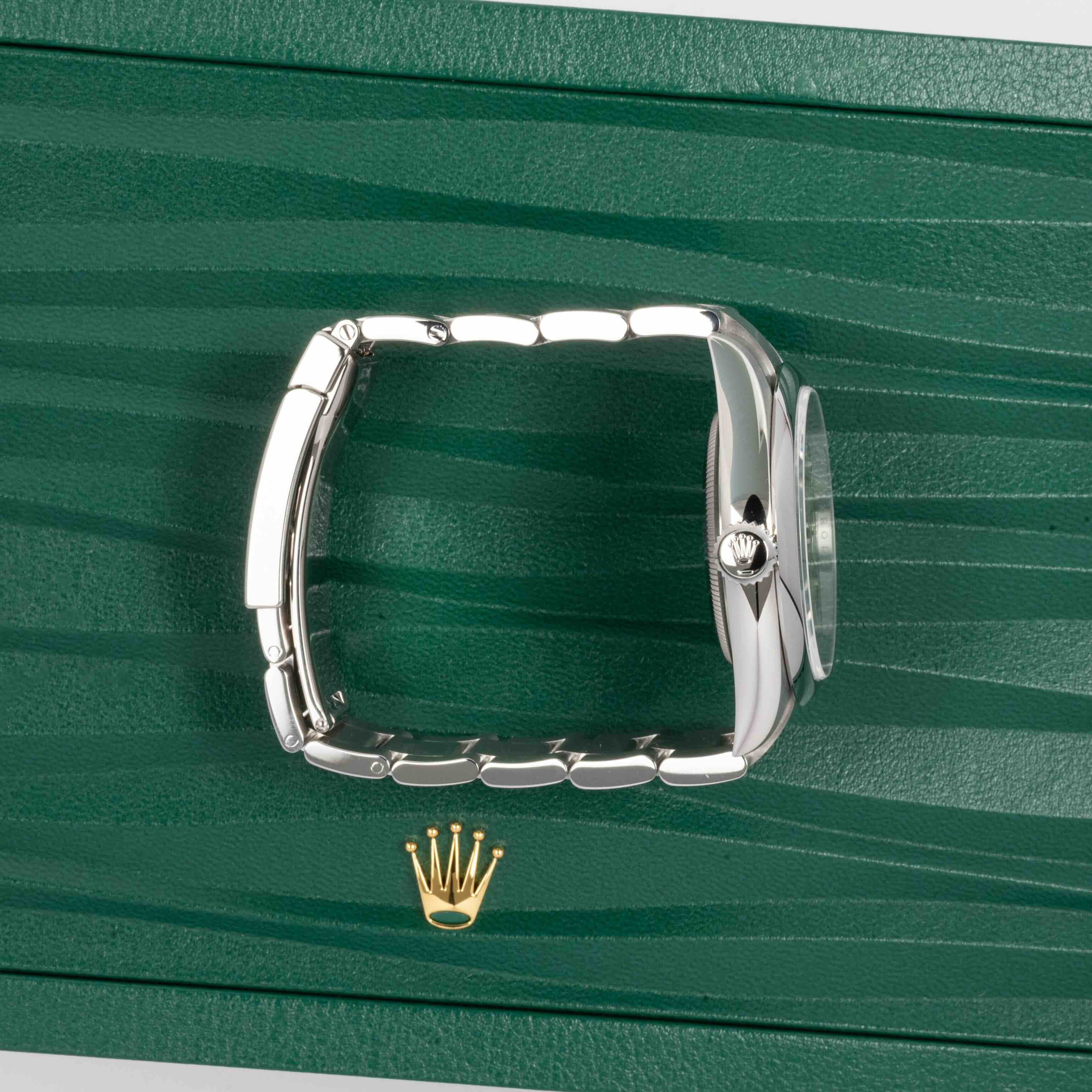 Rolex Oyster Perpetual 41 134300 Thumbnail 2