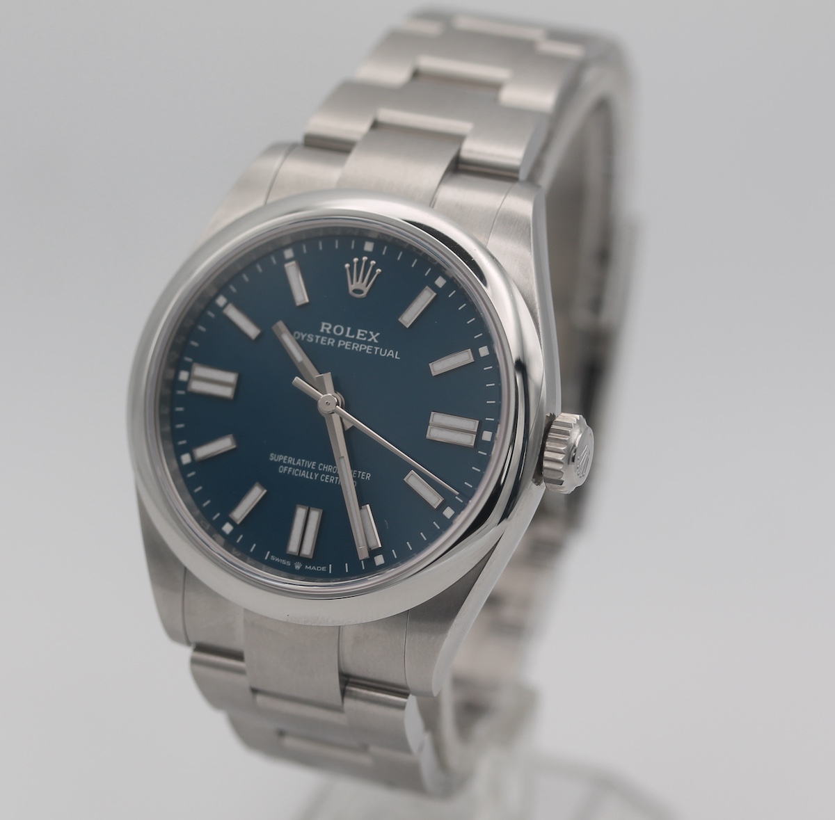 Rolex Oyster Perpetual 41 134300 Thumbnail 2