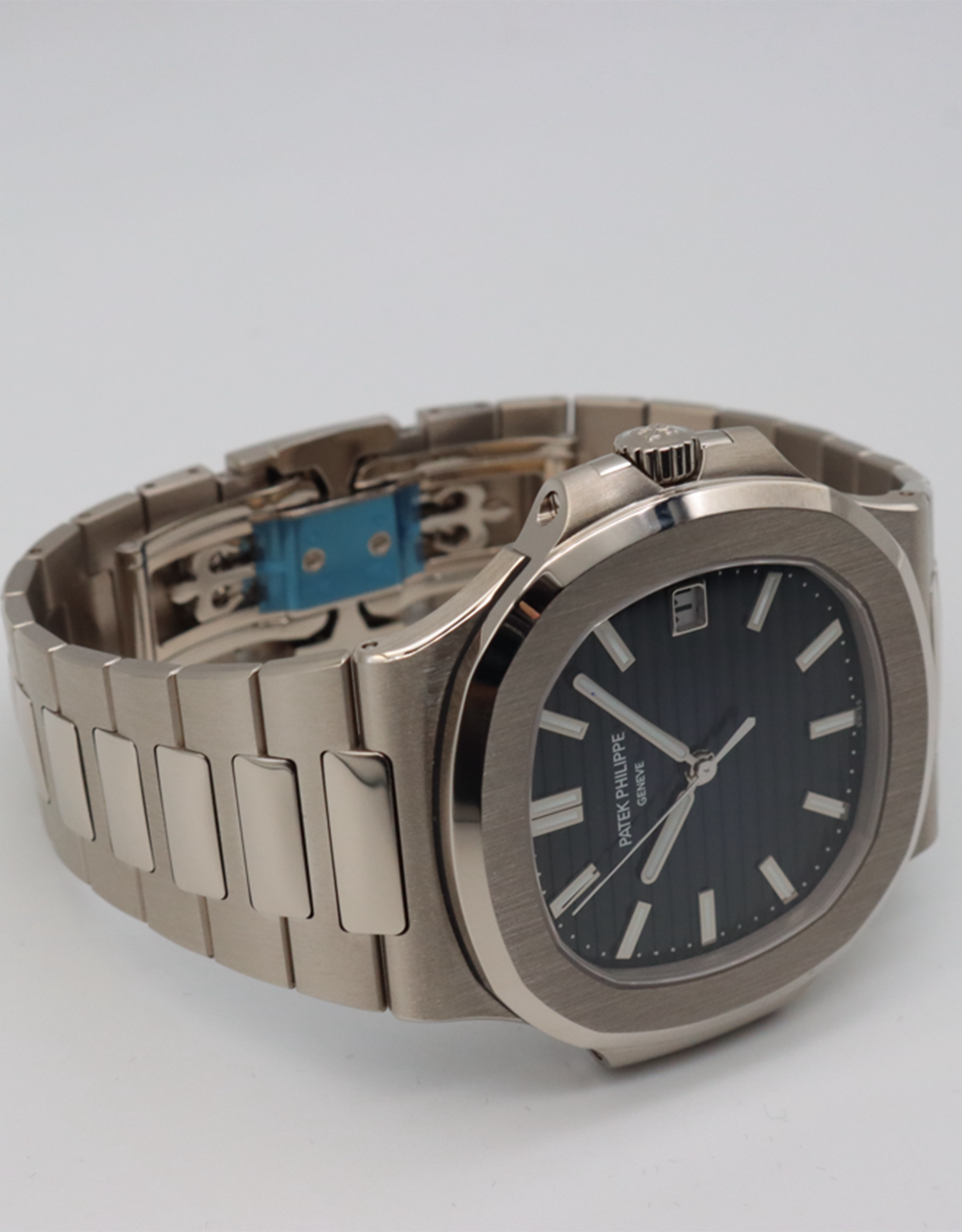 Patek Philippe Nautilus 5811/1G-001 Thumbnail 7