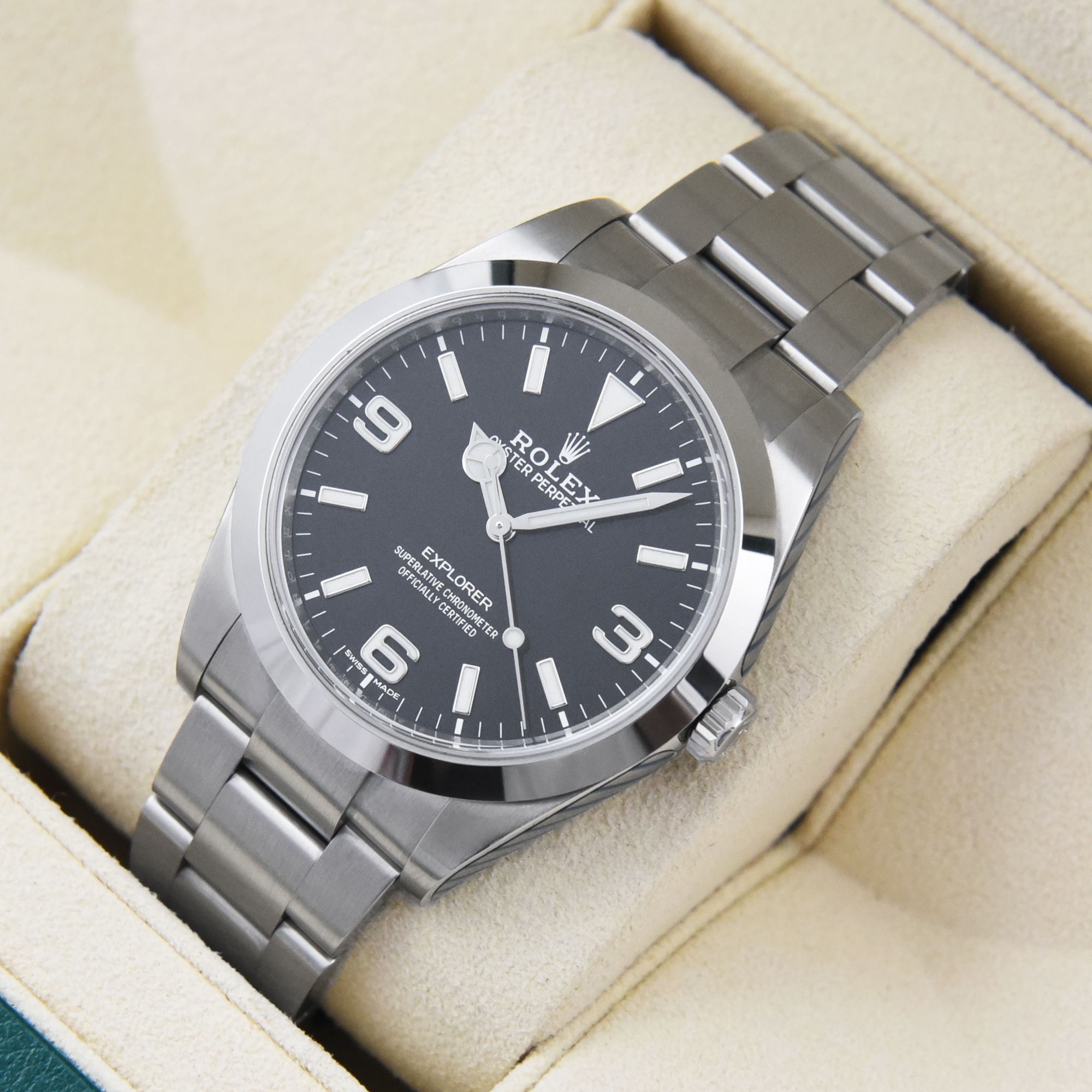 Rolex Explorer 214270 Thumbnail 4