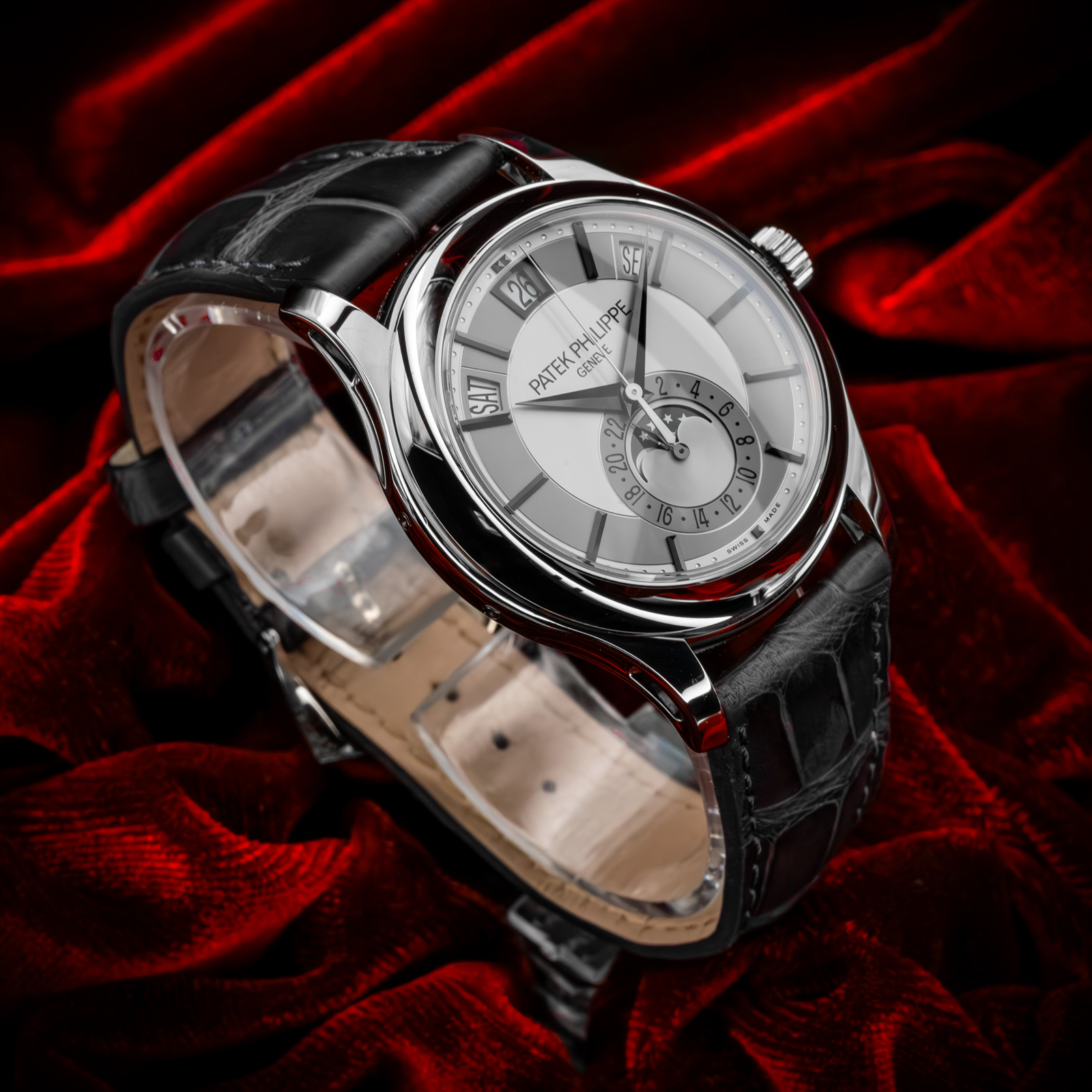 Patek Philippe Complications 5205G-001 Thumbnail 2