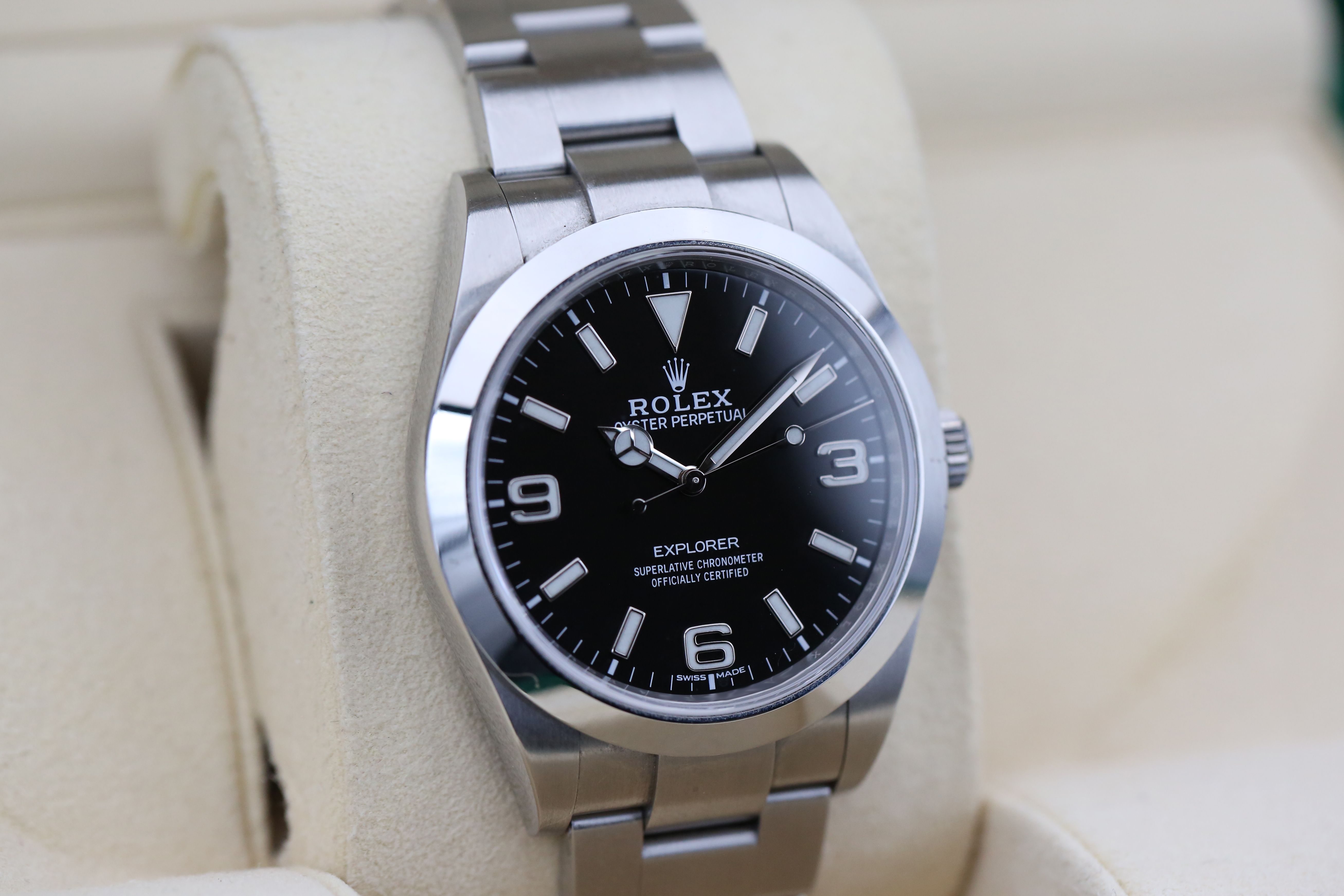 Rolex Explorer 214270 Thumbnail 2