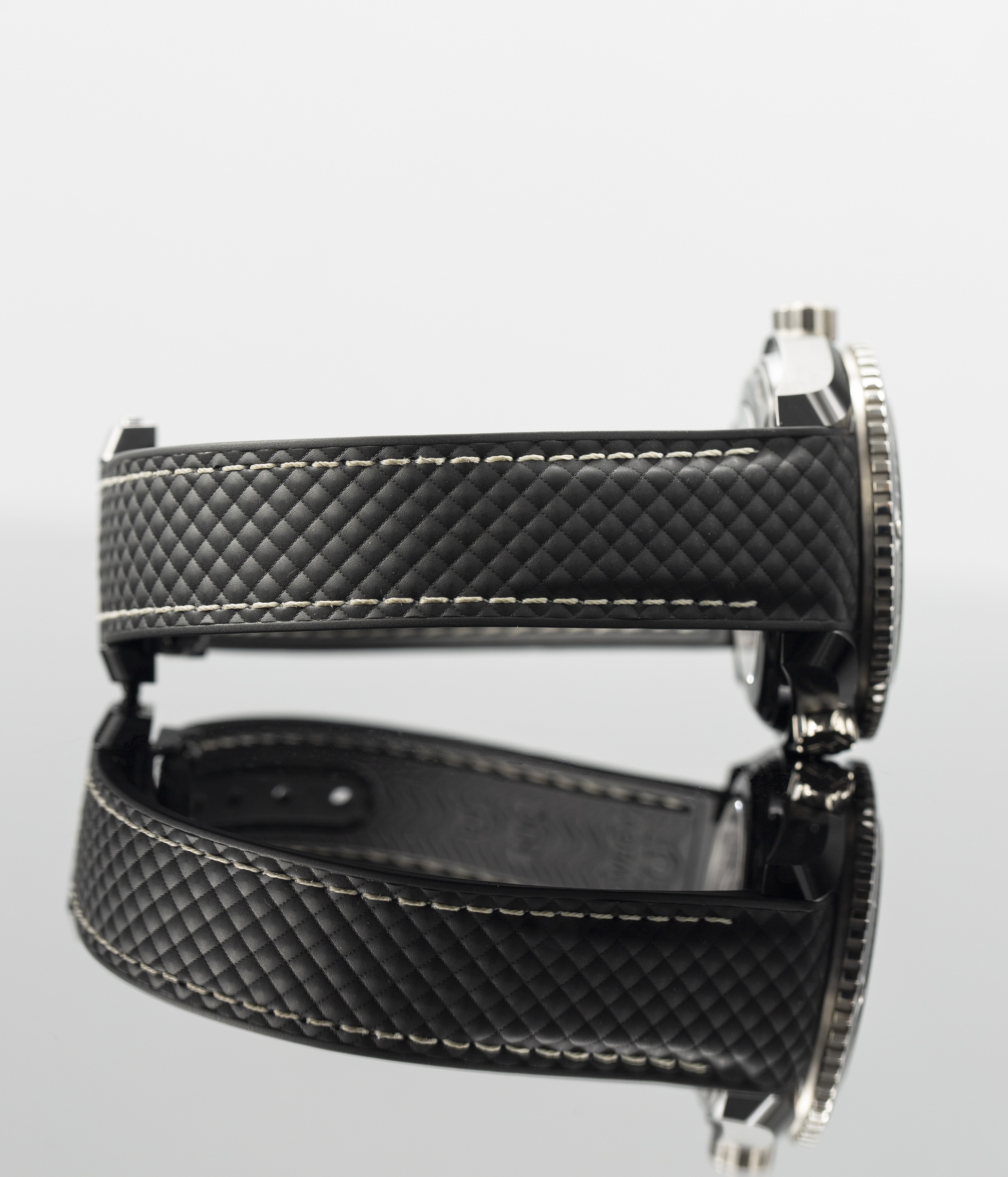 Omega Planet Ocean 215.92.40.20.01.001 Thumbnail 2